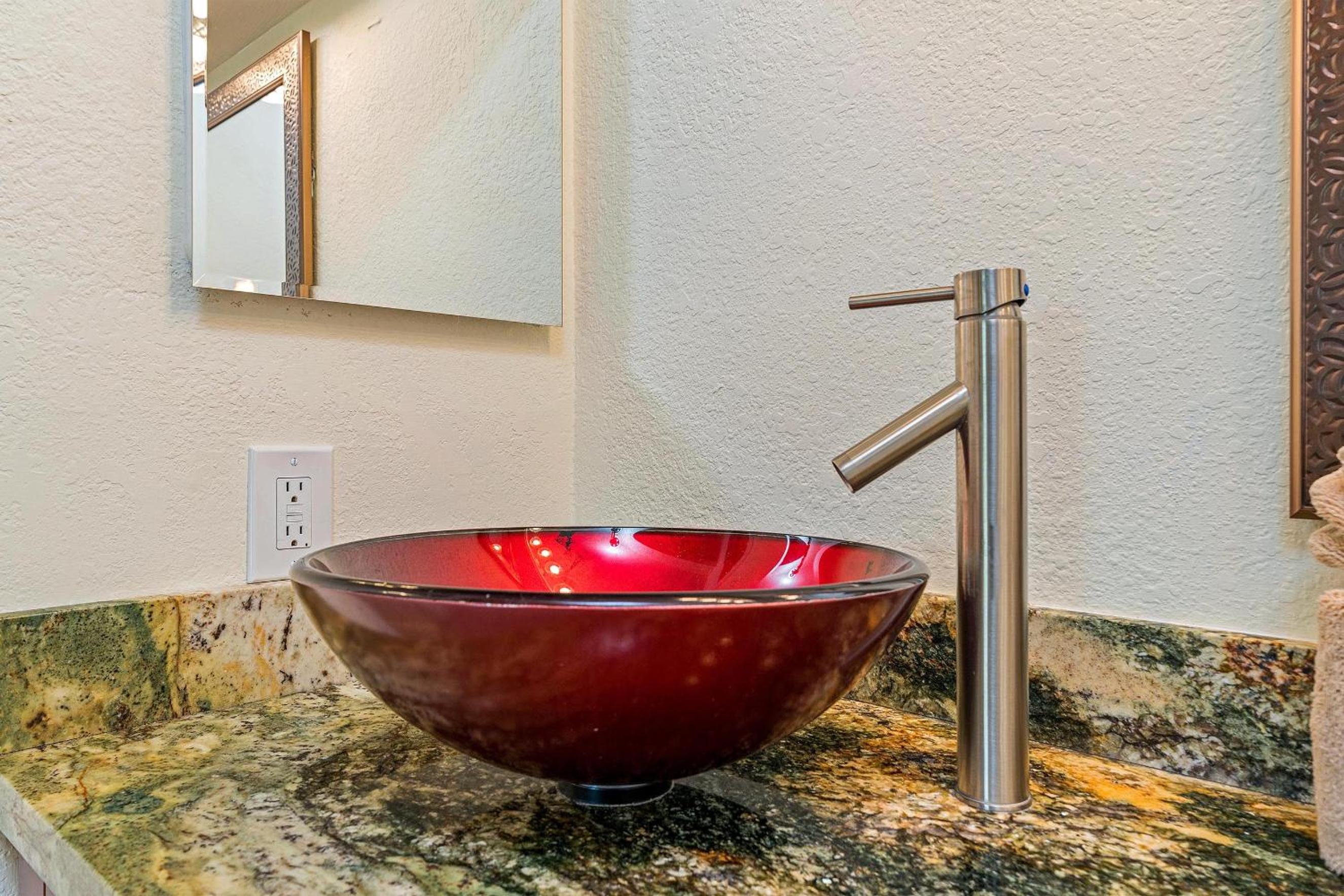 Maui Hill 116, Renovated, Ocean Views, Split AC view 5