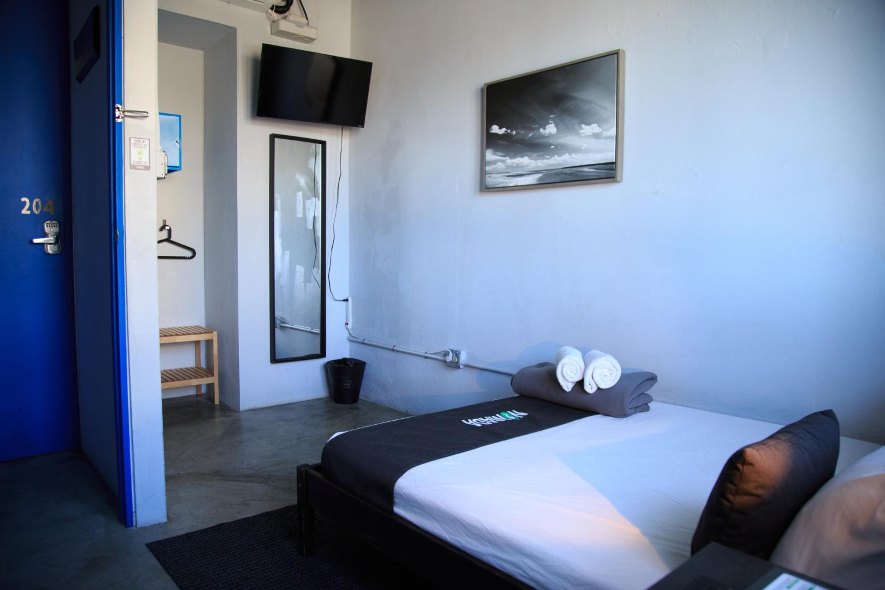 Nomada Urban Beach Hostel- Calle Loiza 63
