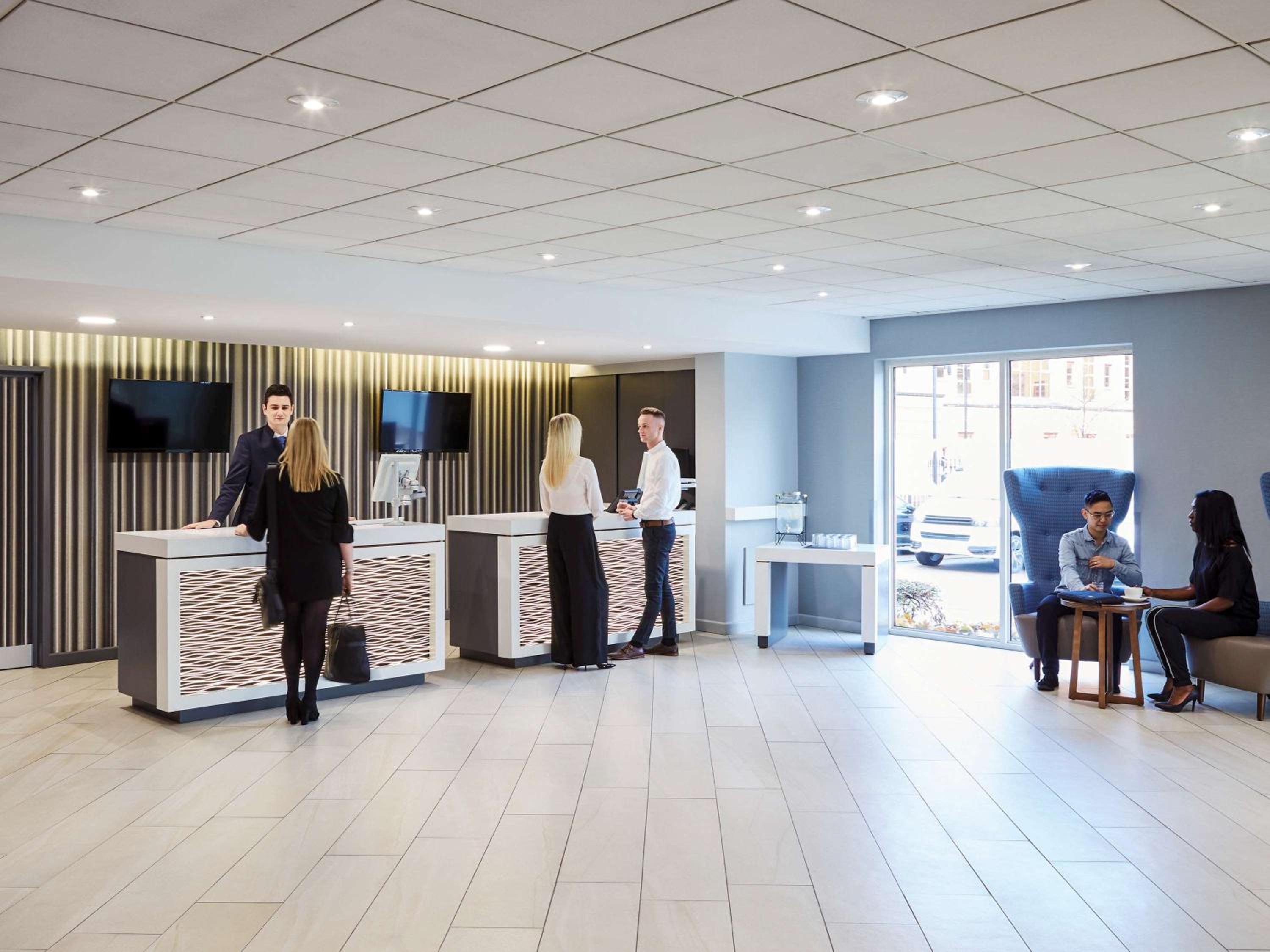 Wolverhampton Vacations - Novotel Wolverhampton City Centre - Property Image 22