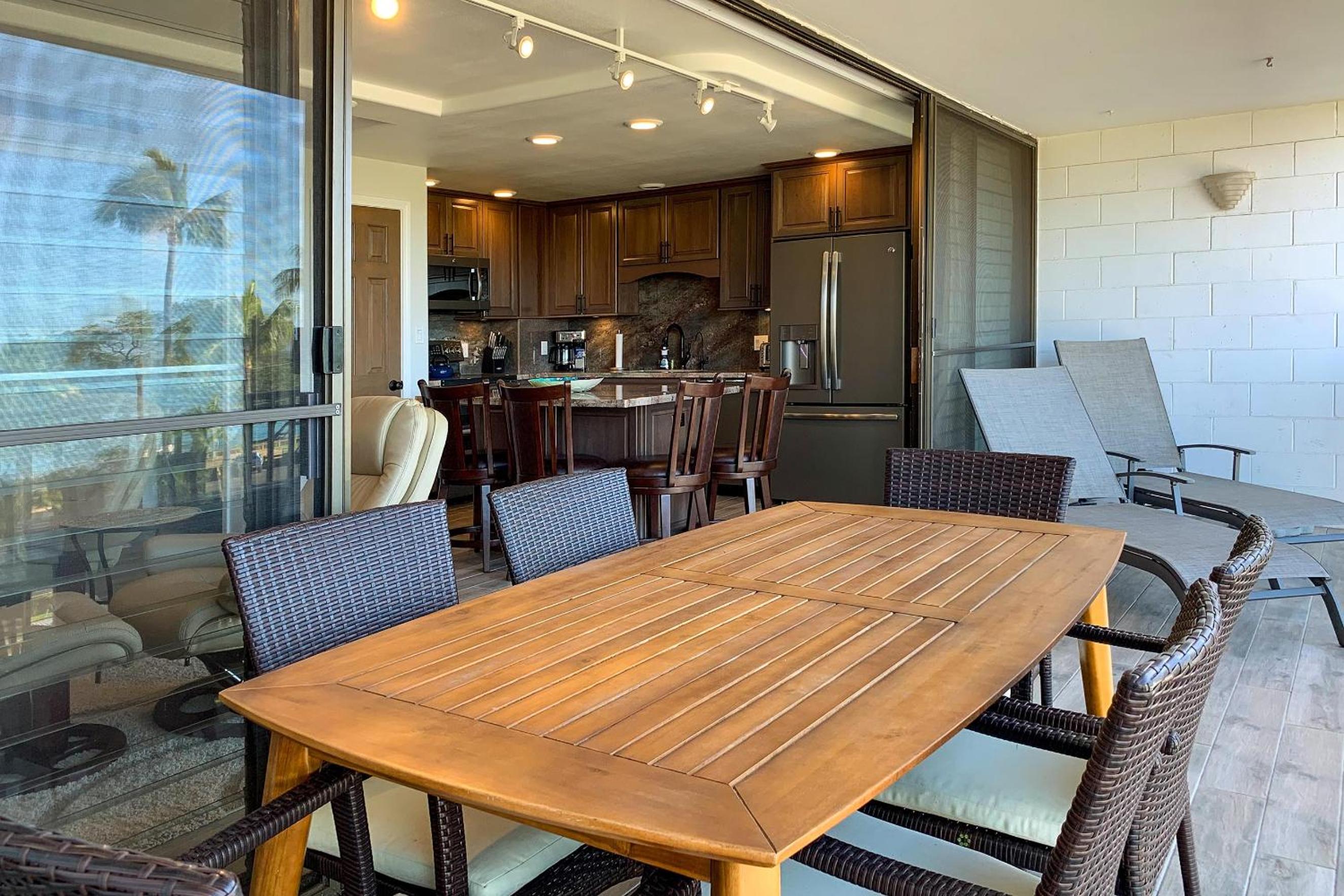 Maui Parkshore 410 - Stunning Ocean Views view 4