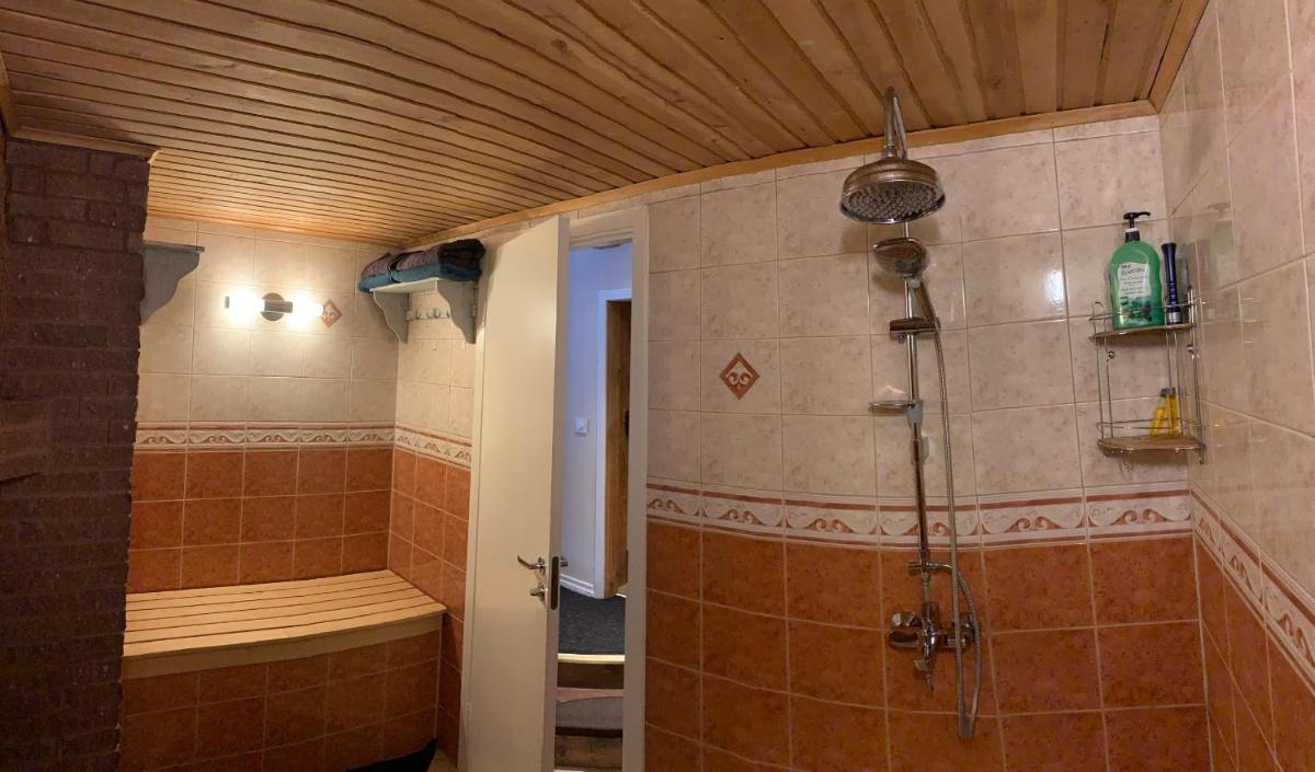 Photo 11