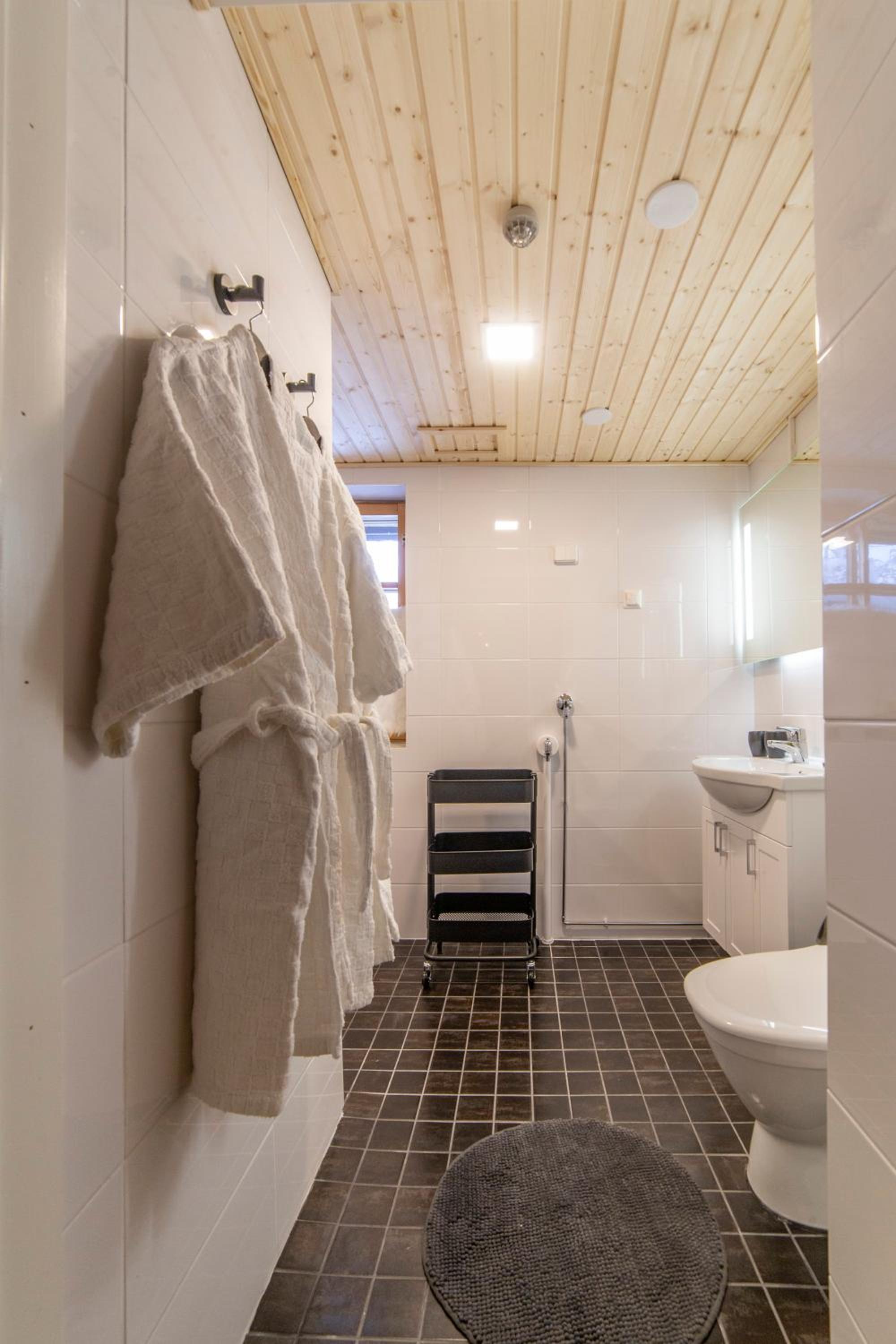 Kuukkeli Log Houses Teerenpesä - Superior Suite A49