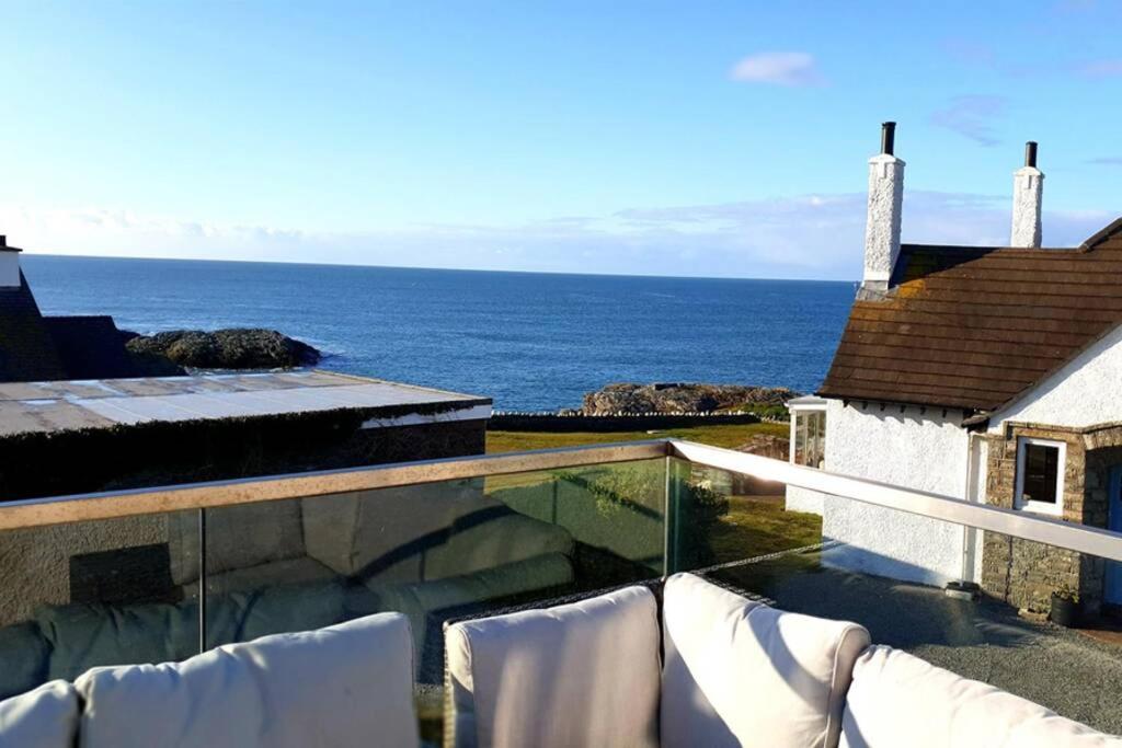 PLAS GWYN-3 BED-LUXURY SEA VIEW APT view 4