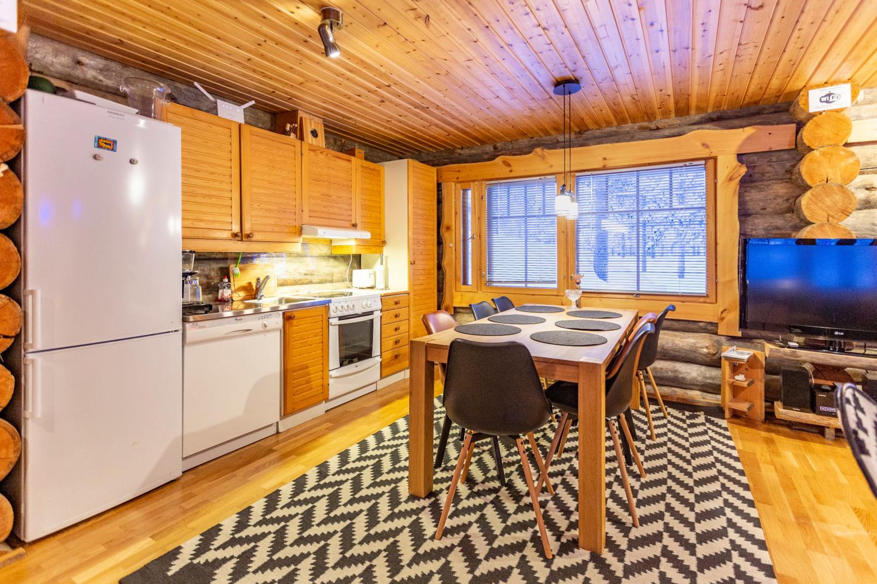 Kuukkeli Log Houses Villa Aurora 