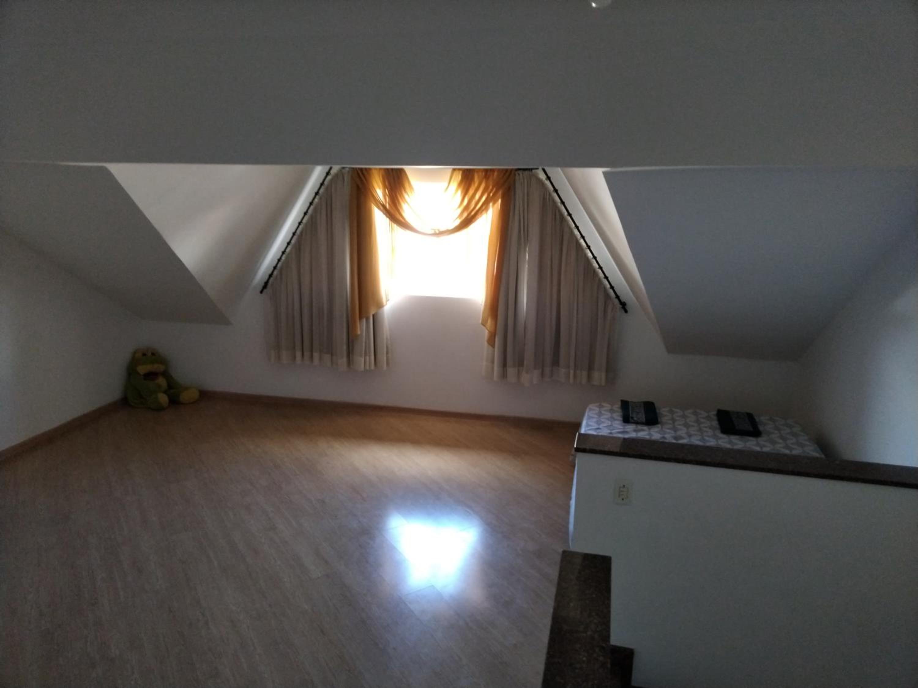 Casa Triplex Curitiba, Tingui, Bacacheri, Cindacta, Batalhão, Hospital Vita, Policia Federal, PF