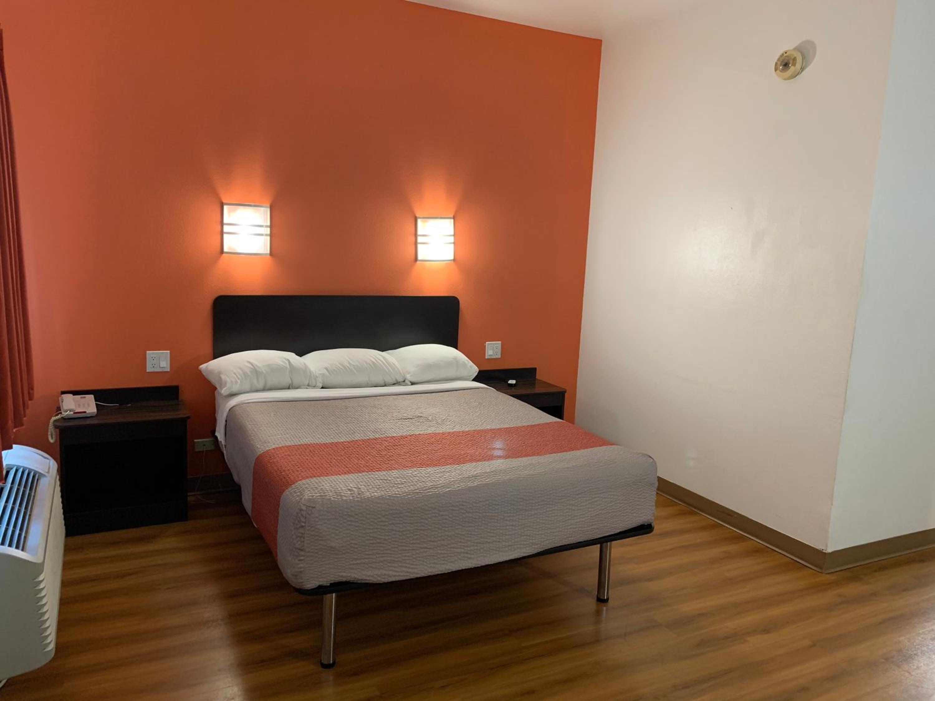 Motel 6-Terrell, TX