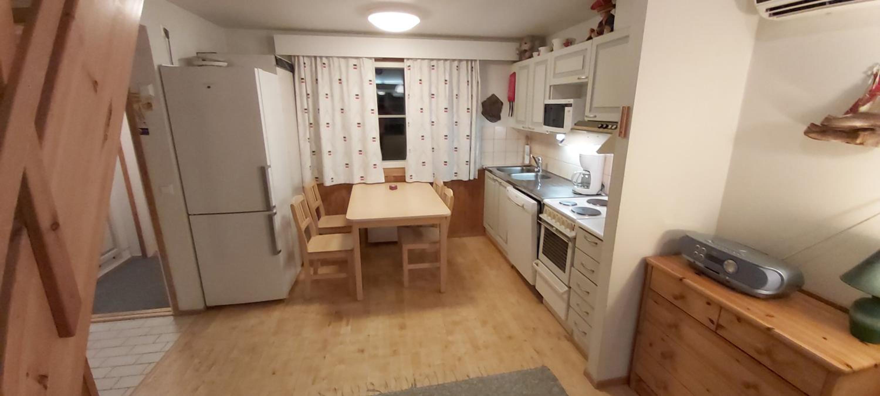 JaakopinPaja A&B view 4