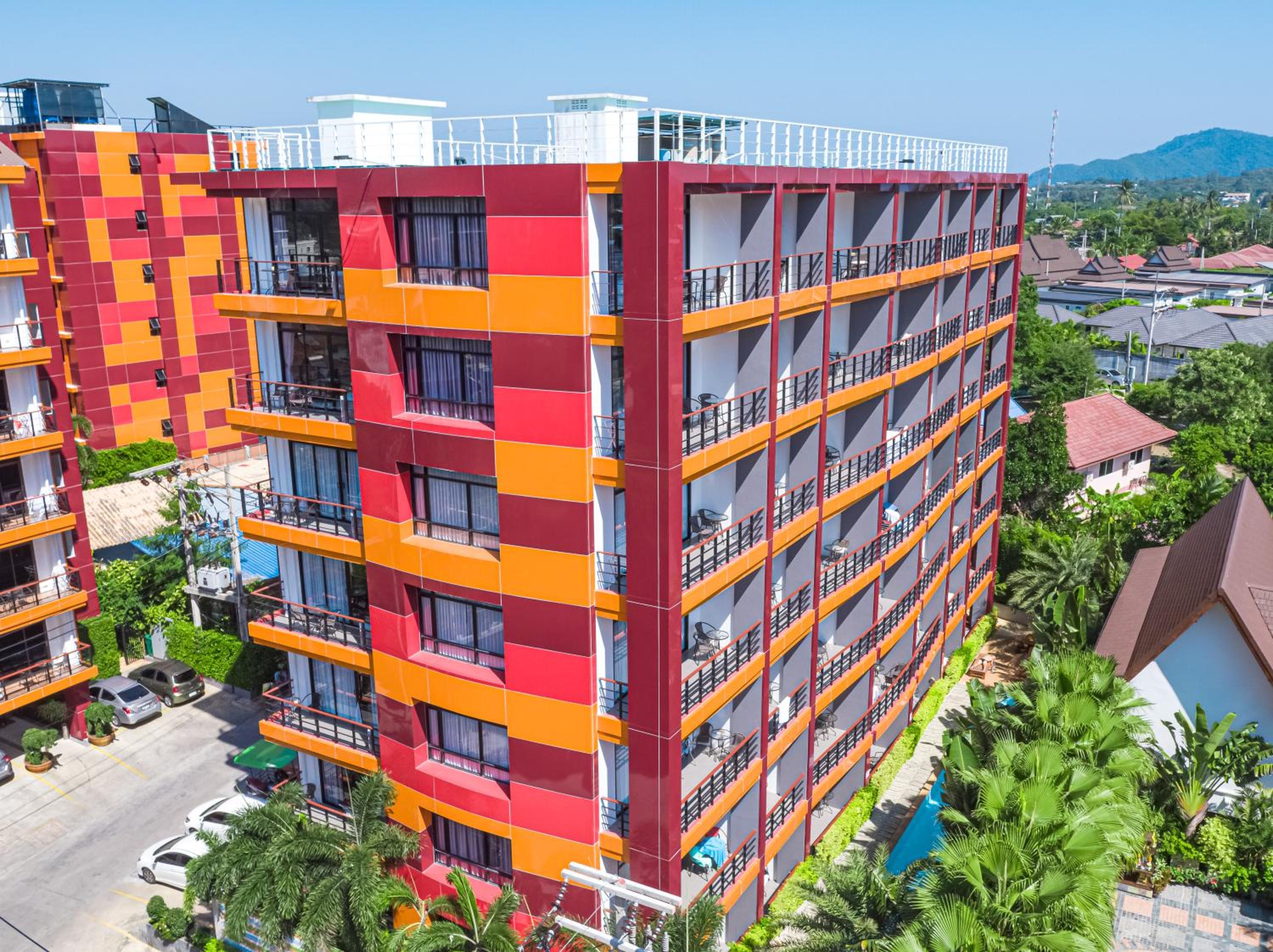 Nai Harn Condominium