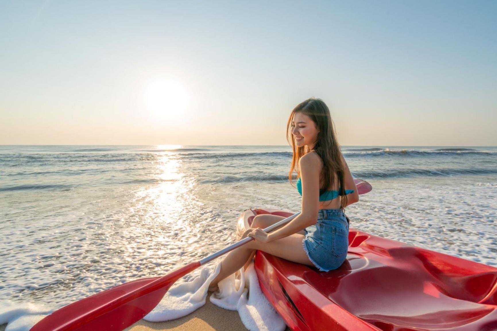 SEAnery Beach Resort