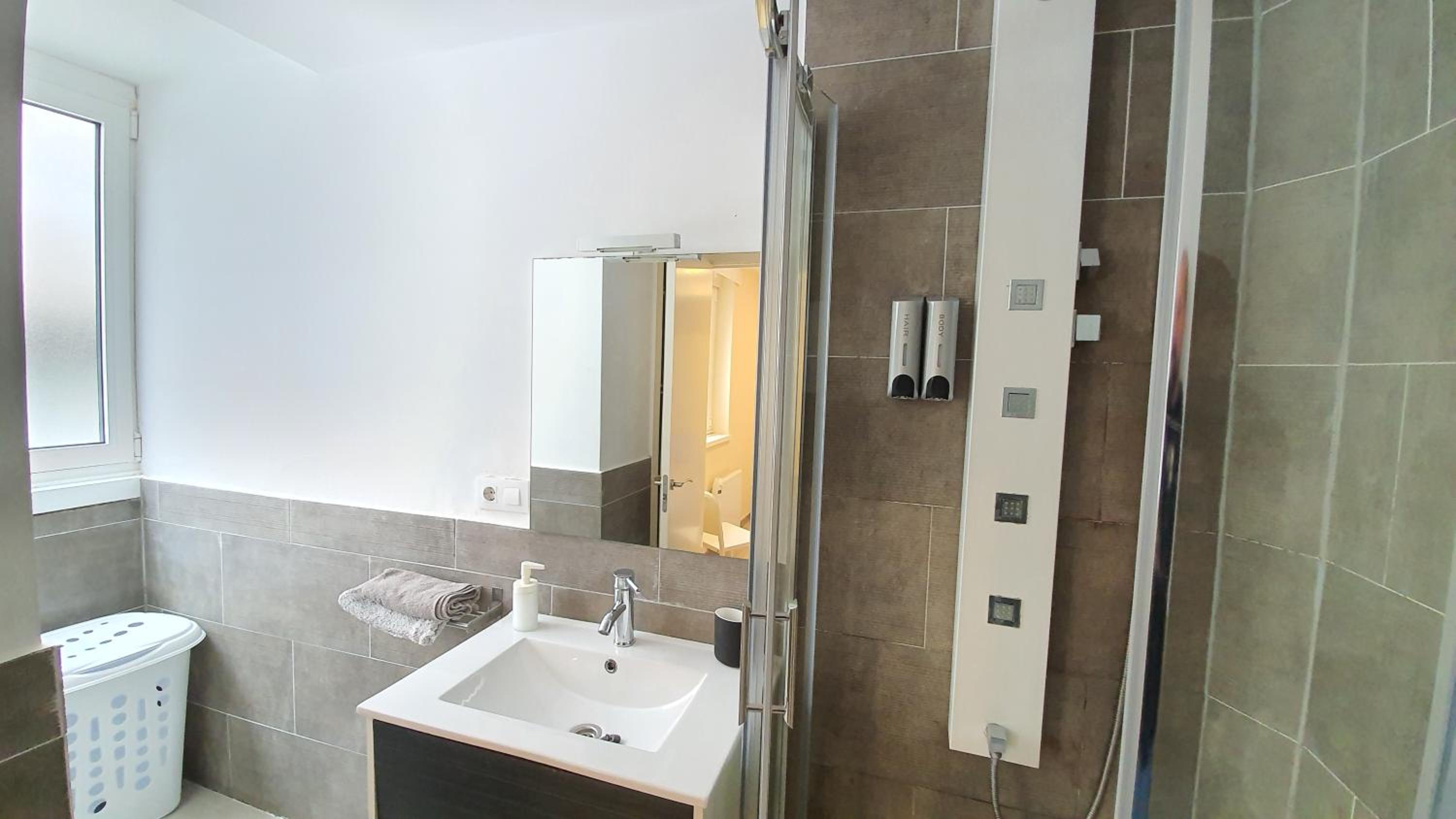 Avenida de Arteixo. Precioso apartamento - Property Image 20