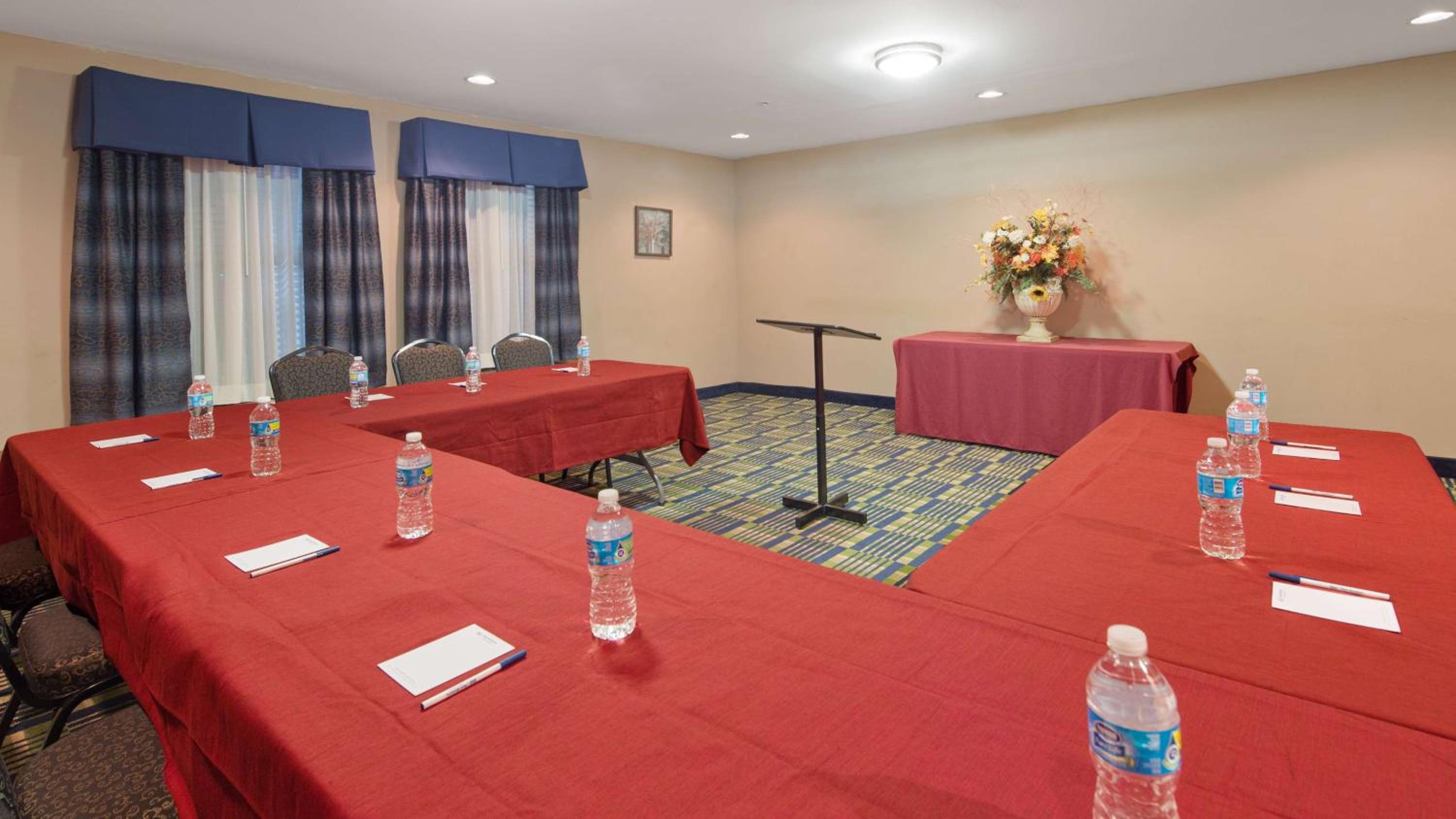 Roanoke Rapids Vacations - SureStay Plus Hotel by Best Western Roanoke Rapids I-95 - Property Image 13