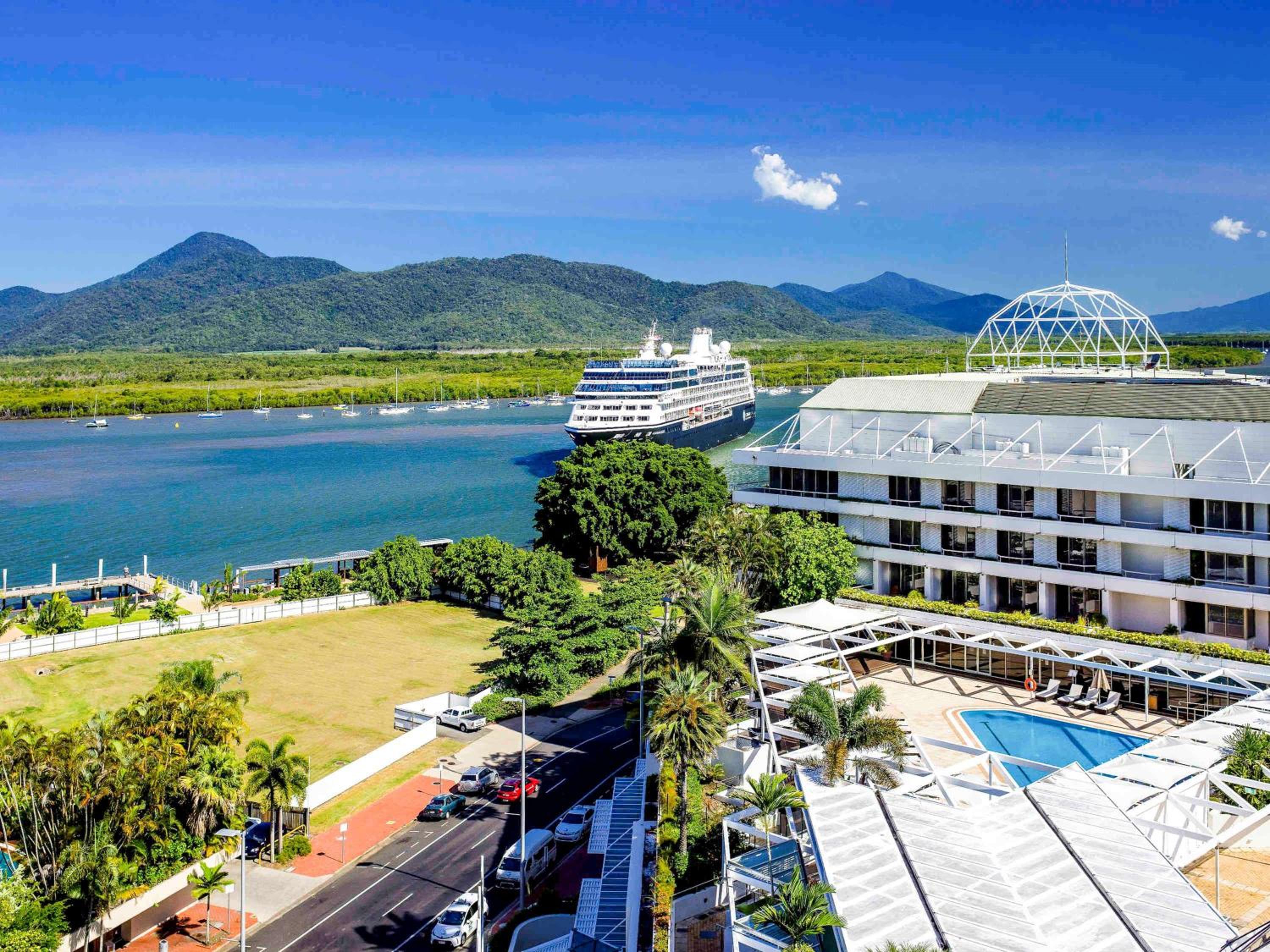 Pullman Reef Hotel Casino-0