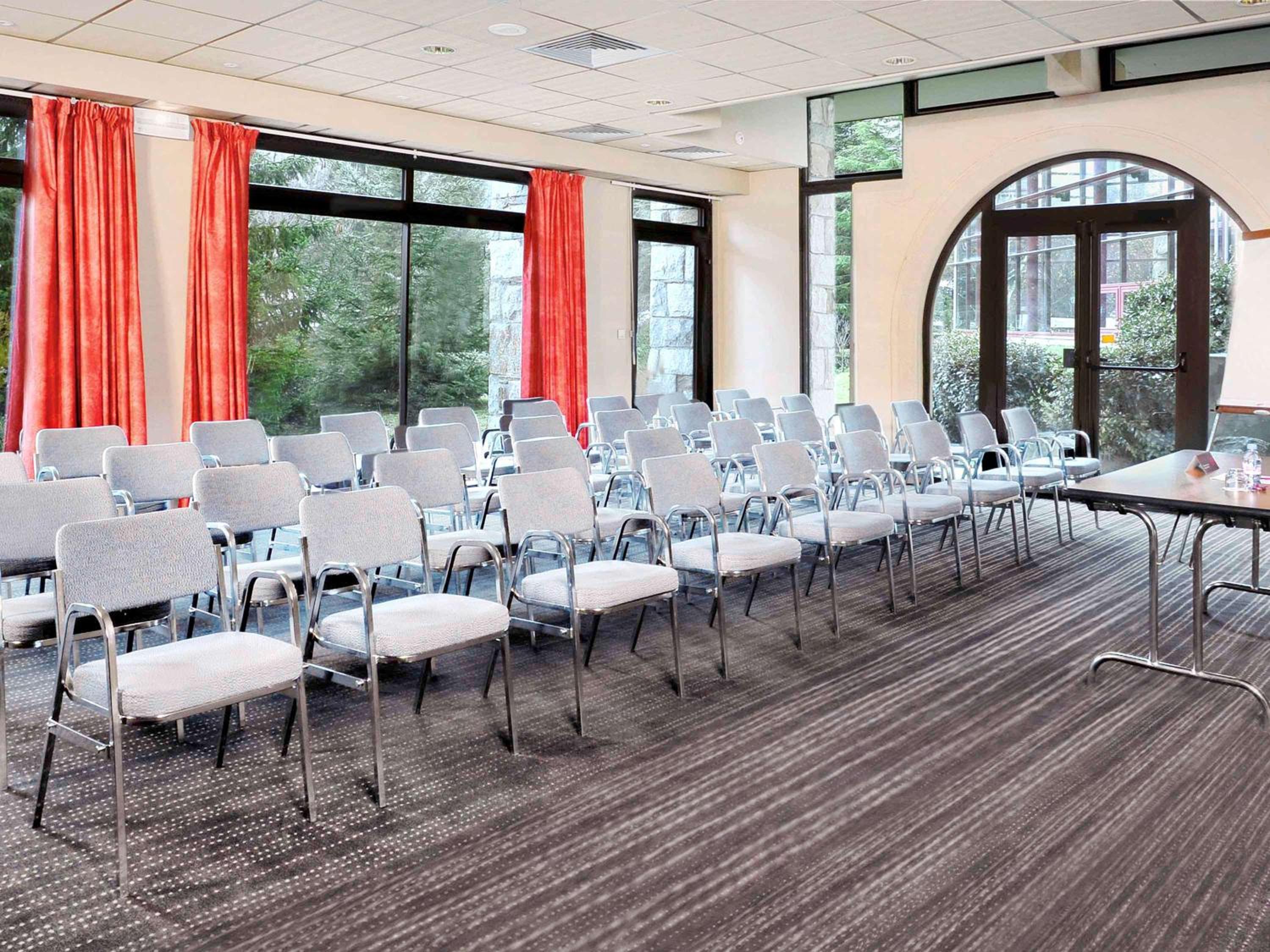 Hôtel Mercure de Saint-Lary — 8