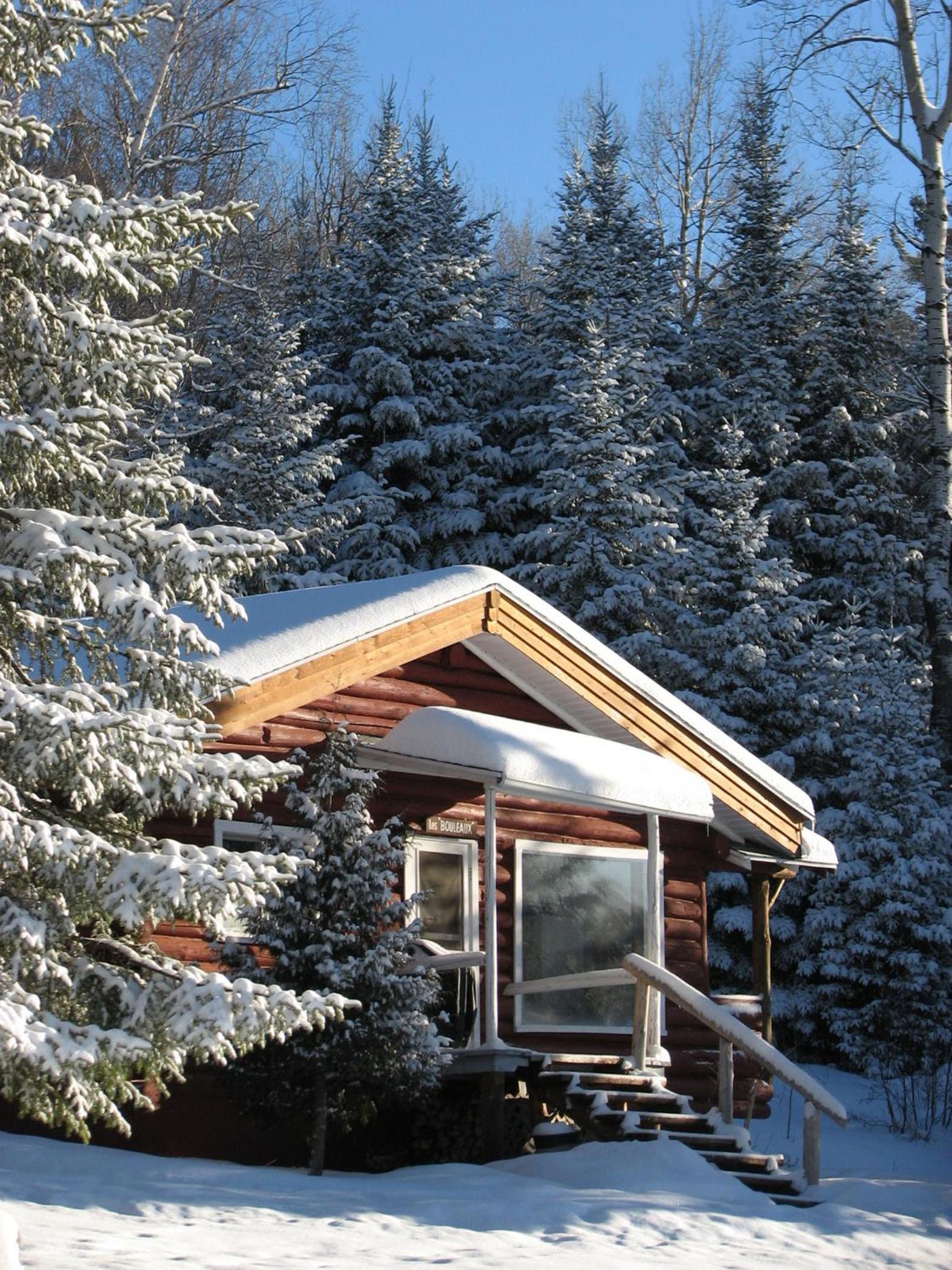 Kan-à-Mouche Pourvoirie Auberge et Chalets