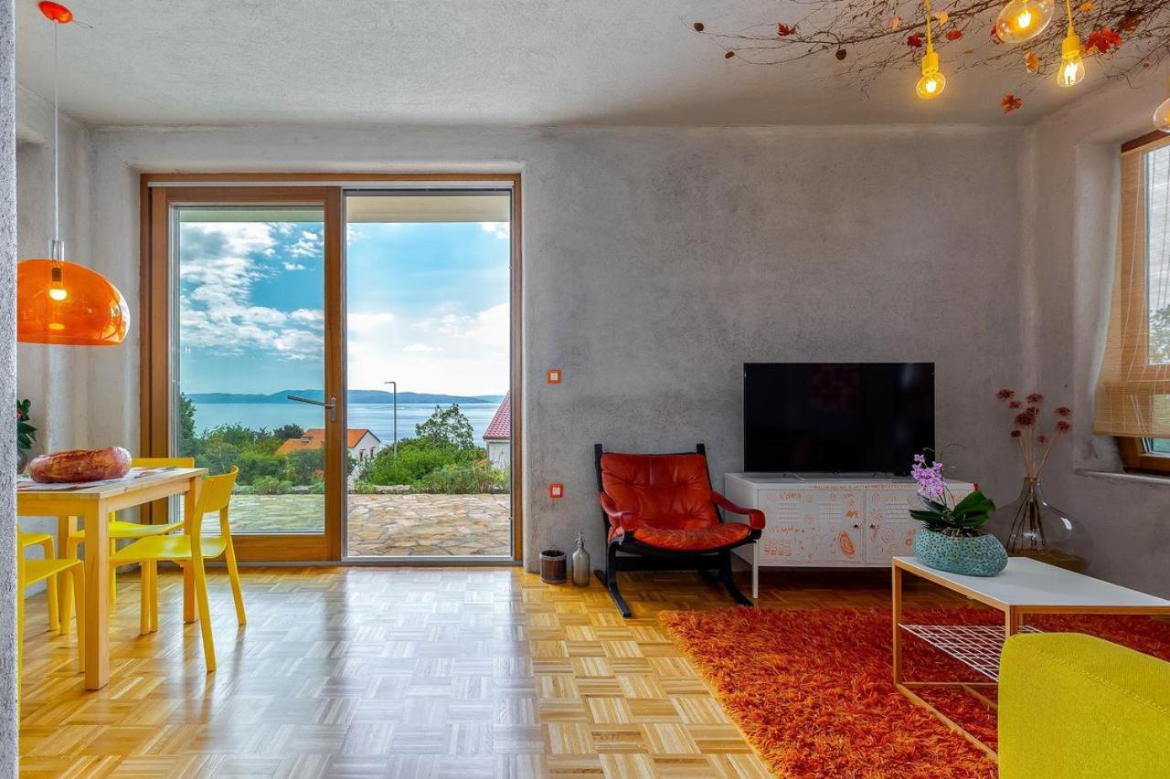 Villa Orange, small house in a pine forest view 4