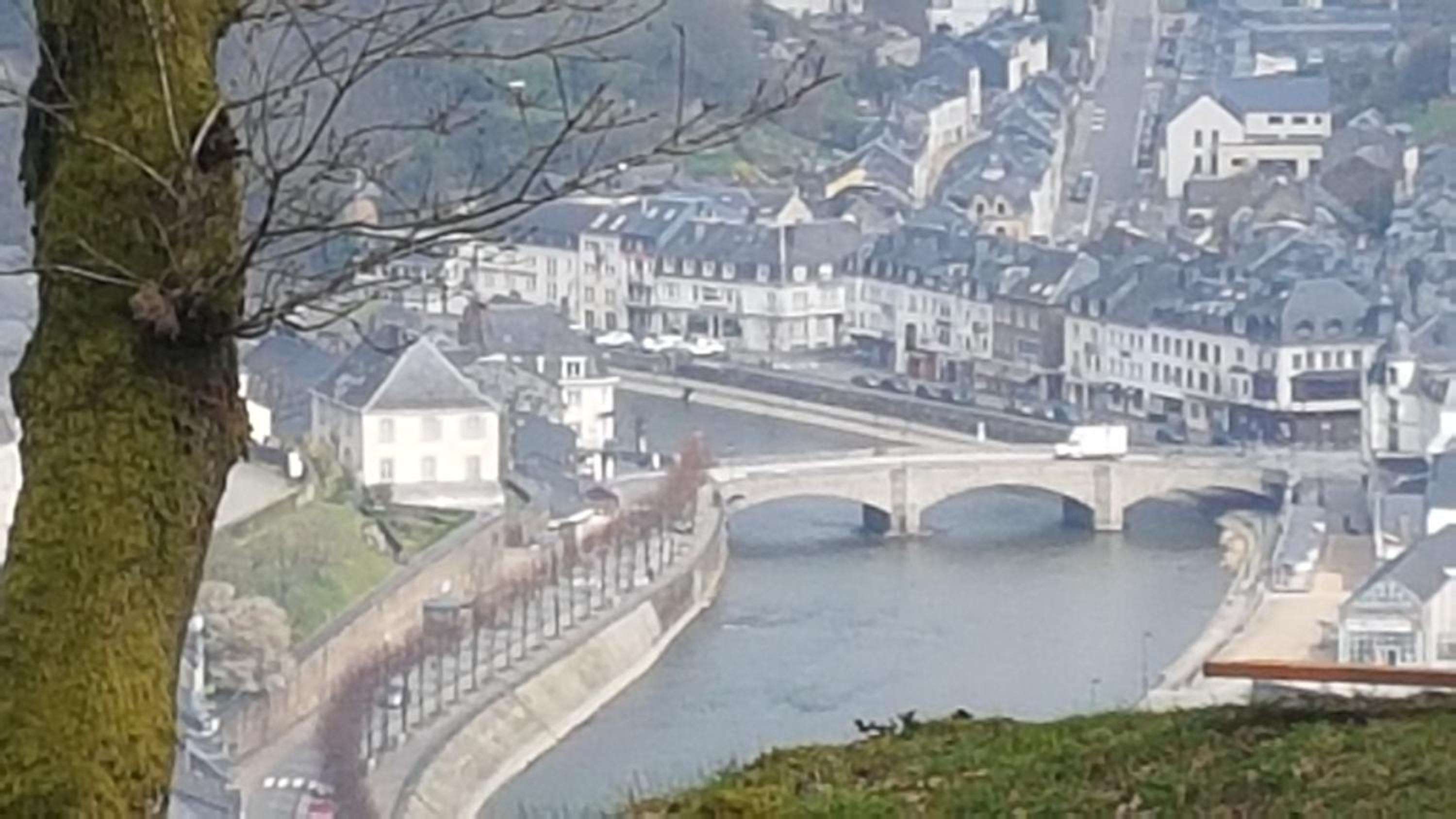 Au Pied Du Château view 3