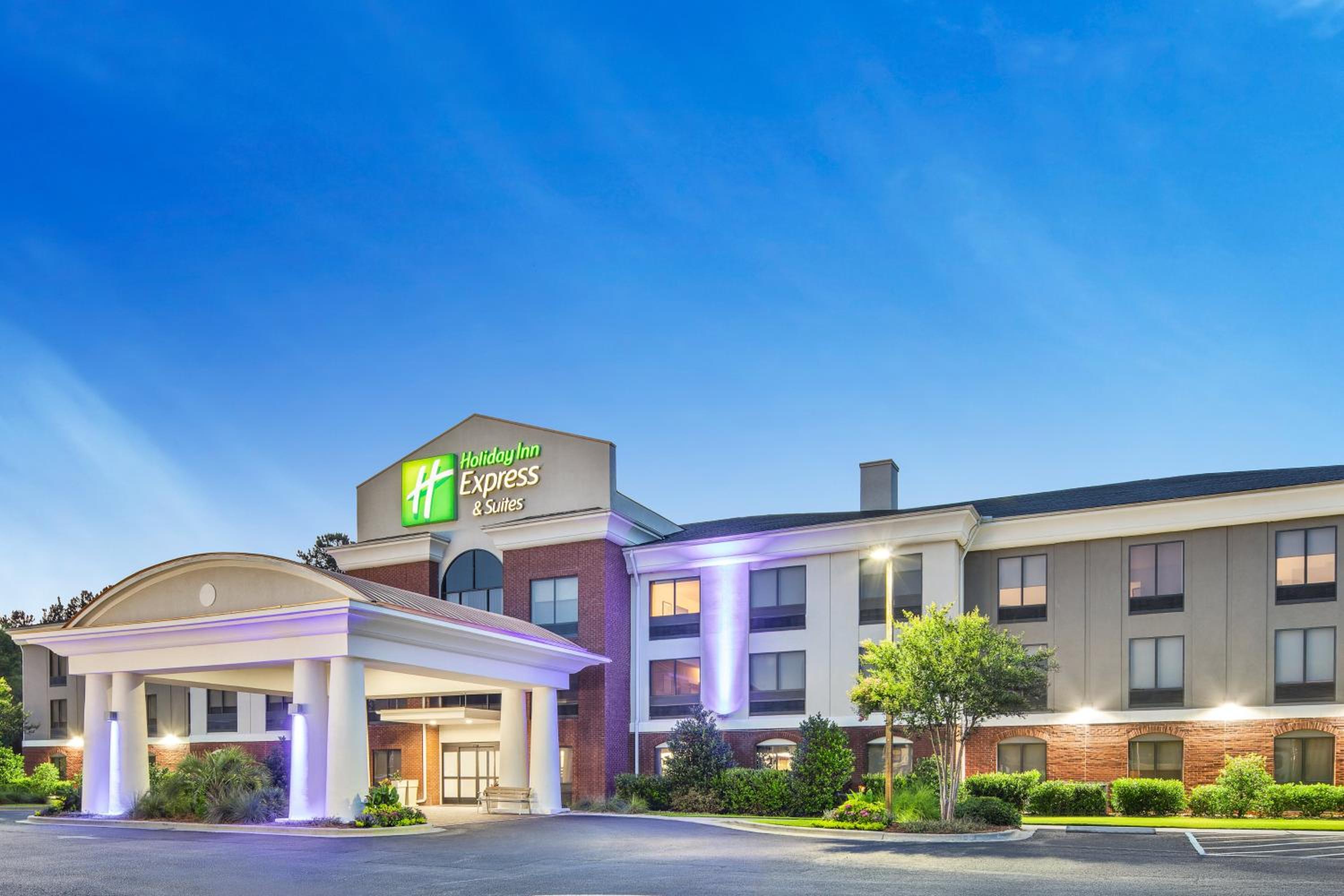 Hotel Holiday Inn Express & Suites Hardeeville-hilton Head By Ihg