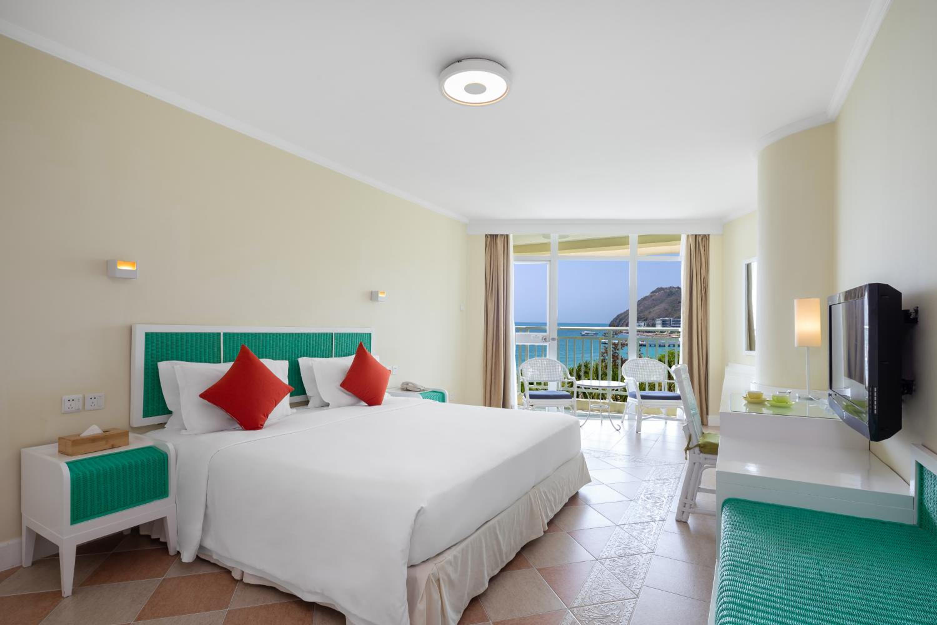 Sunshine Resort Intime Sanya