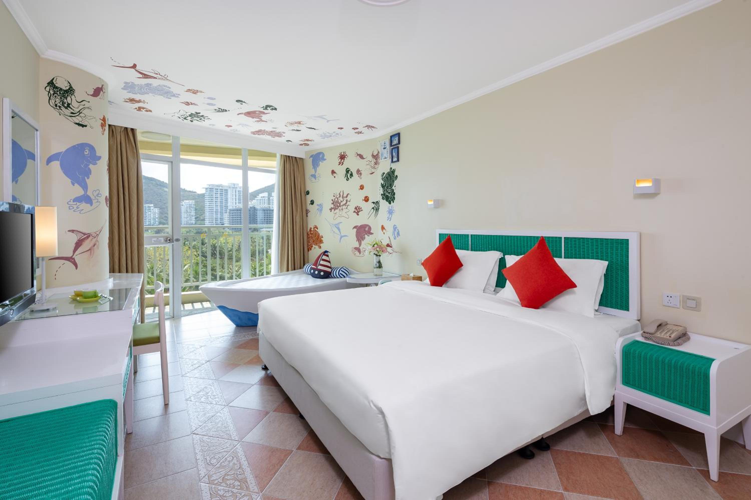 Sunshine Resort Intime Sanya