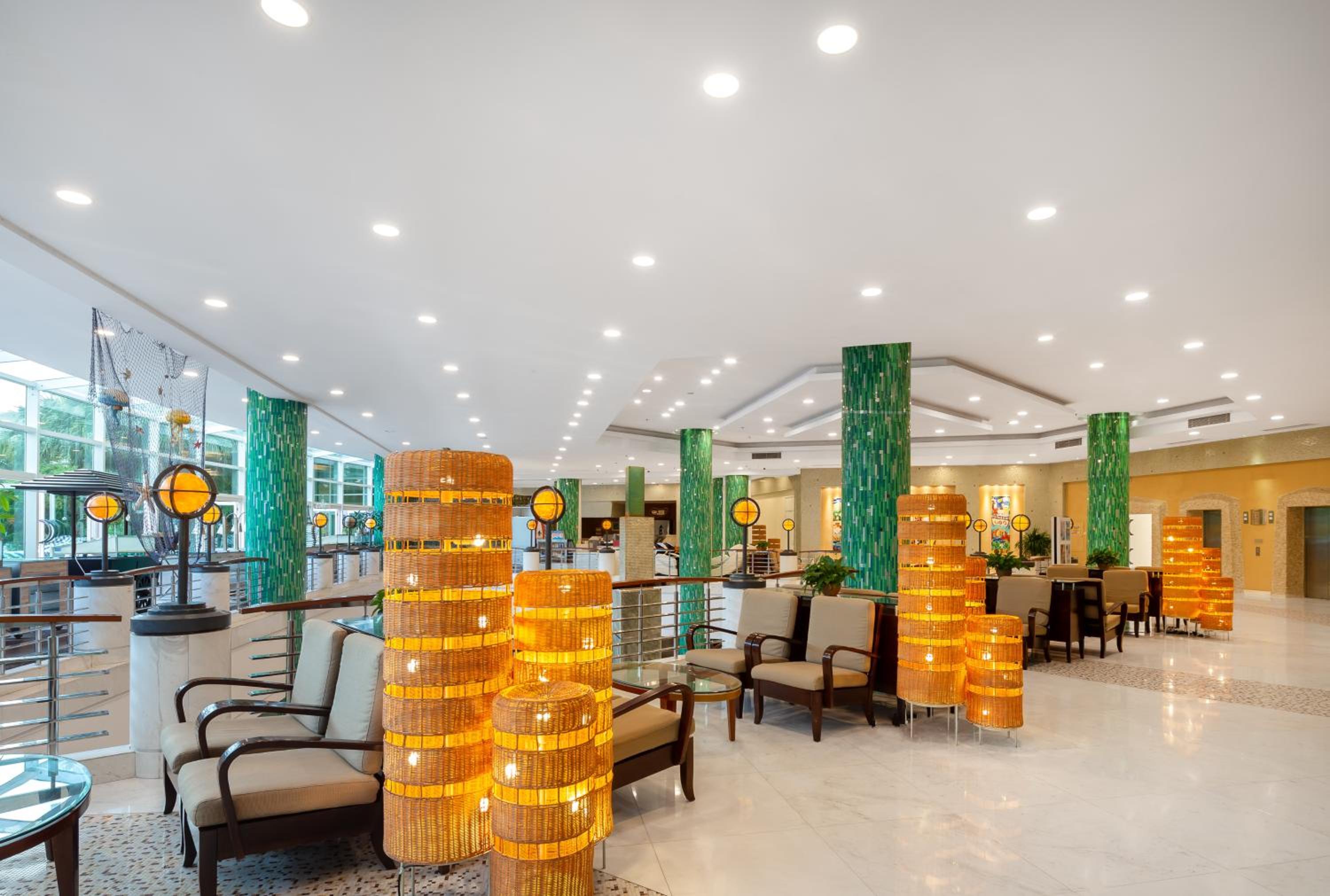 Sunshine Resort Intime Sanya