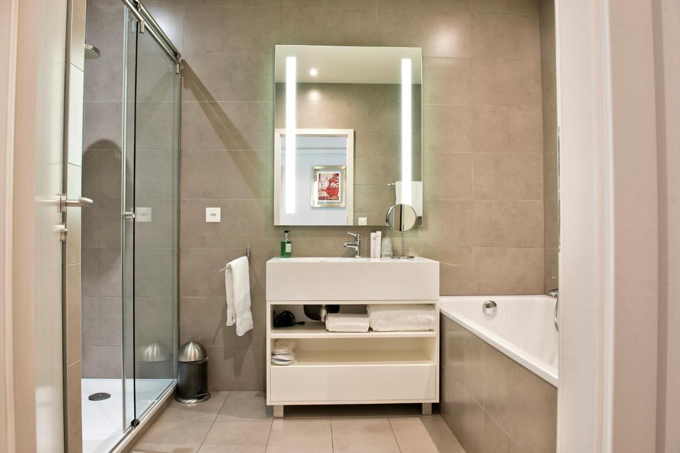 Geneva Vacations - Chez Maman Hotel  Restaurant - Property Image 4