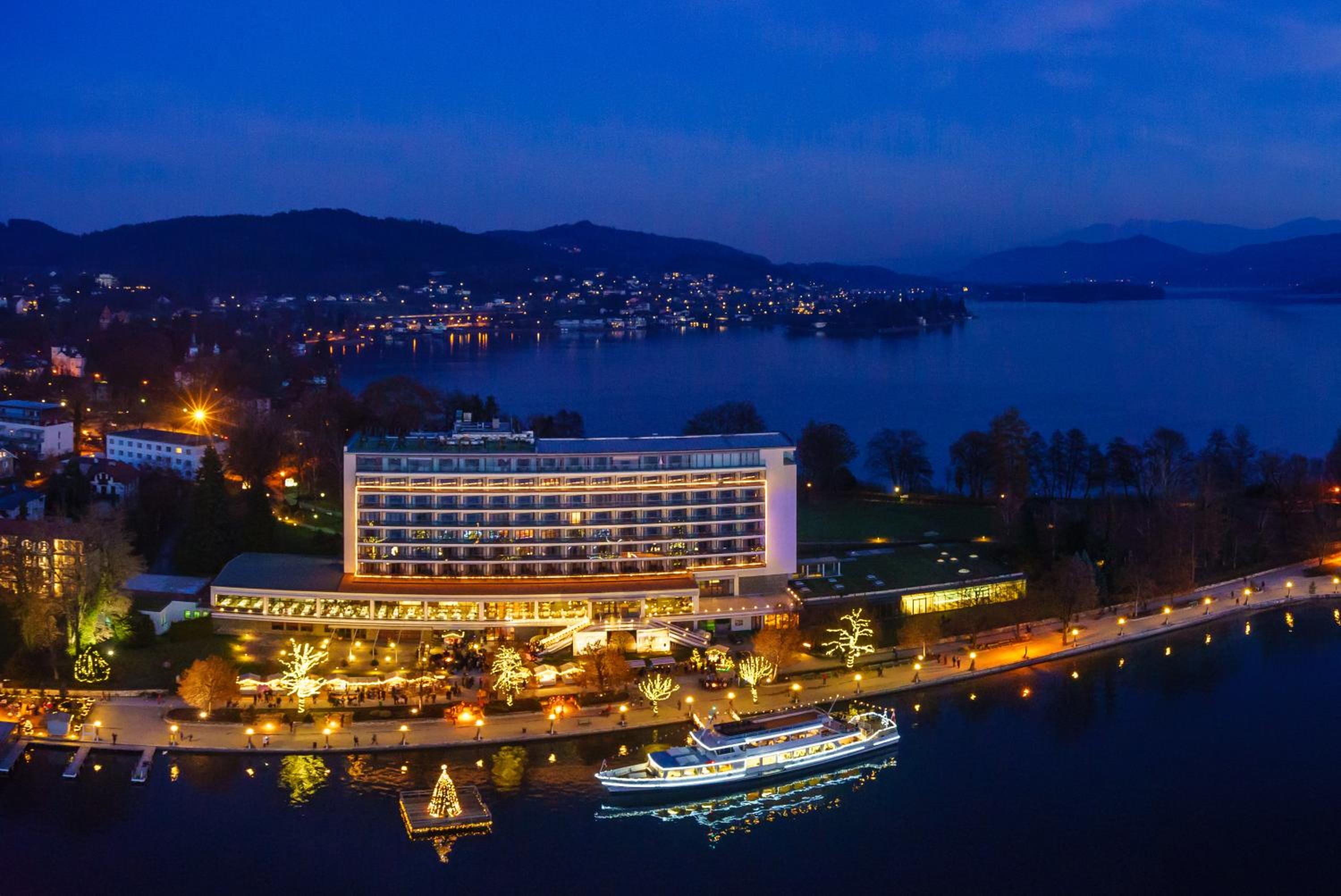 Hotel Parkhotel Pörtschach - Das Hotelresort mit Insellage am Wörthersee - Image 1