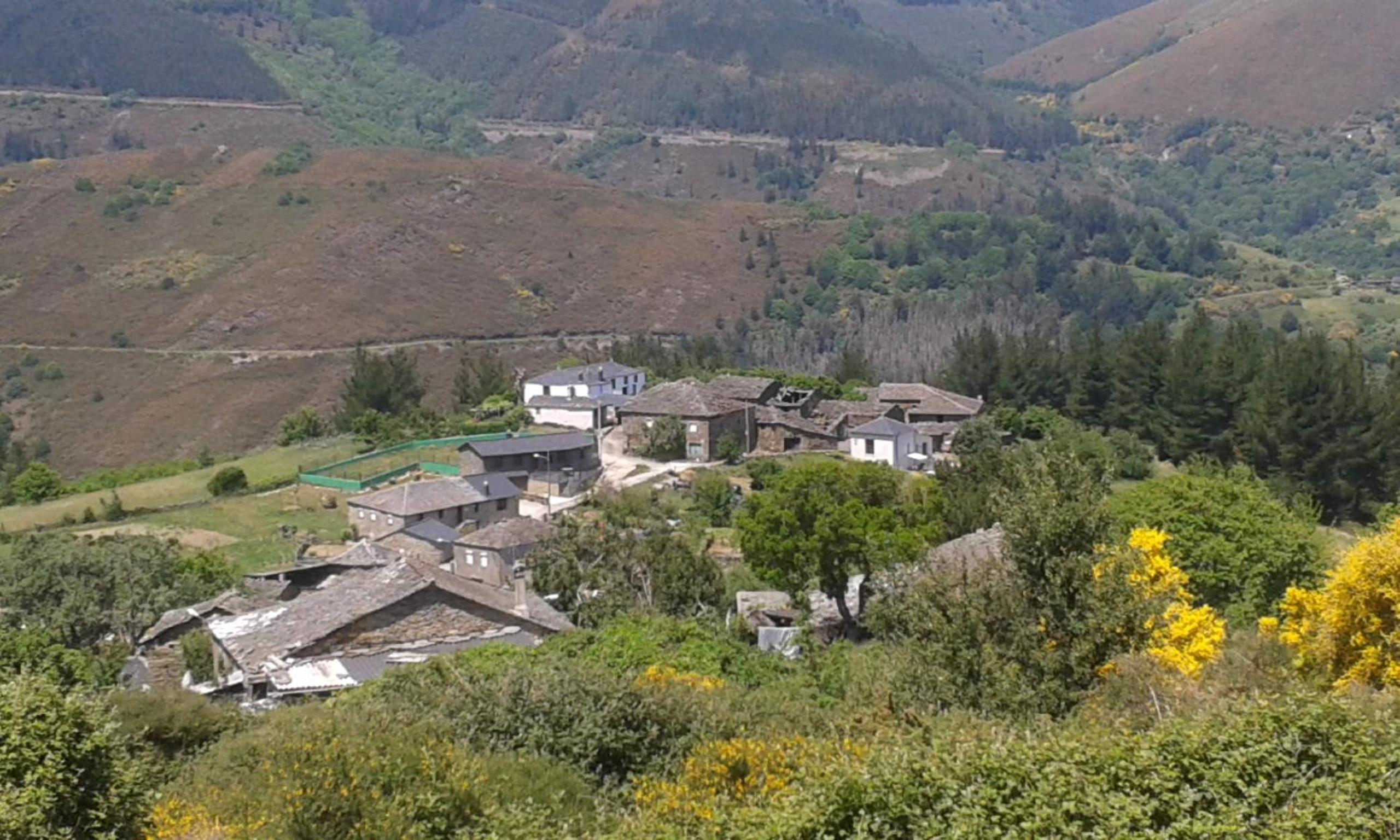 Casa Rural de alquiler integro La Cantina de Villarmayor-Asturias view 3