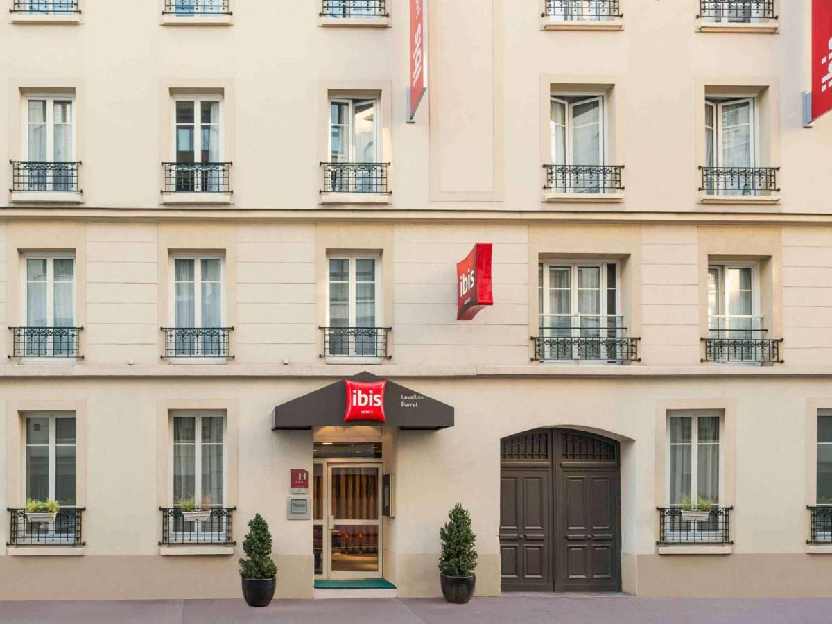 hotel building