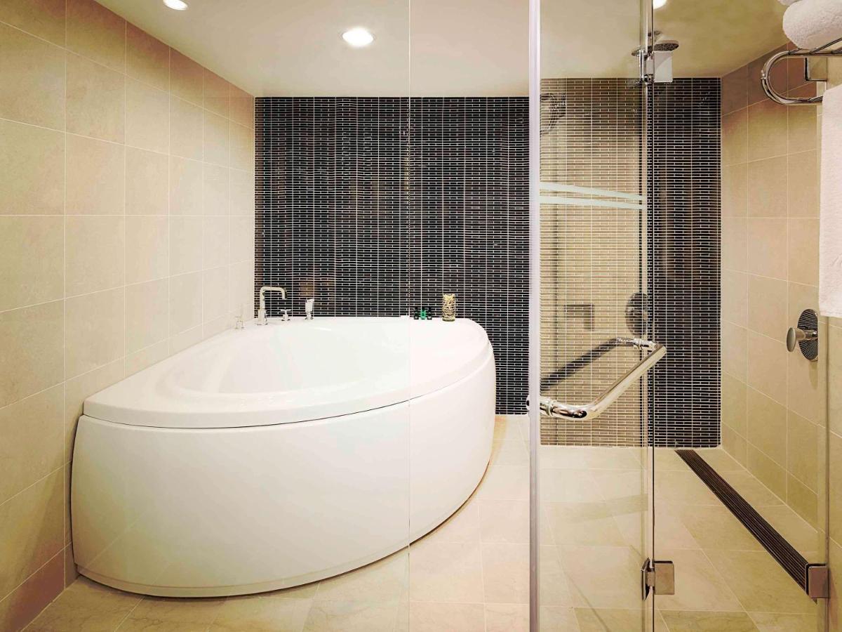 Jacuzzi