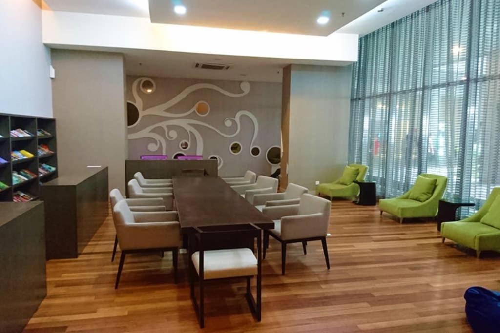 KLCC Regalia Suites Infinity Pool Kuala Lumpur