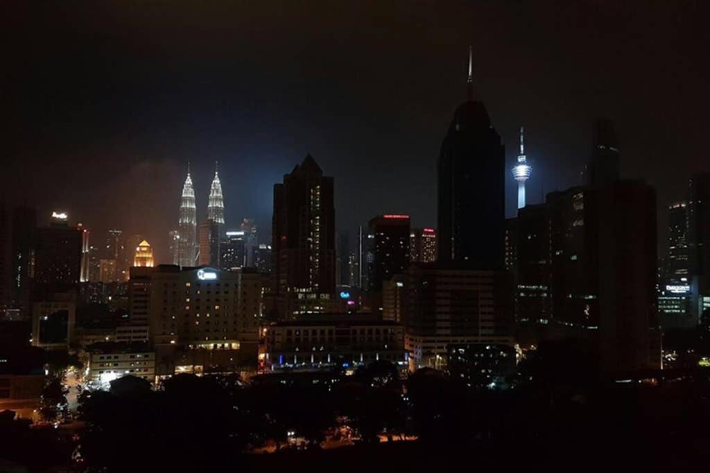 KLCC Regalia Suites Infinity Pool Kuala Lumpur