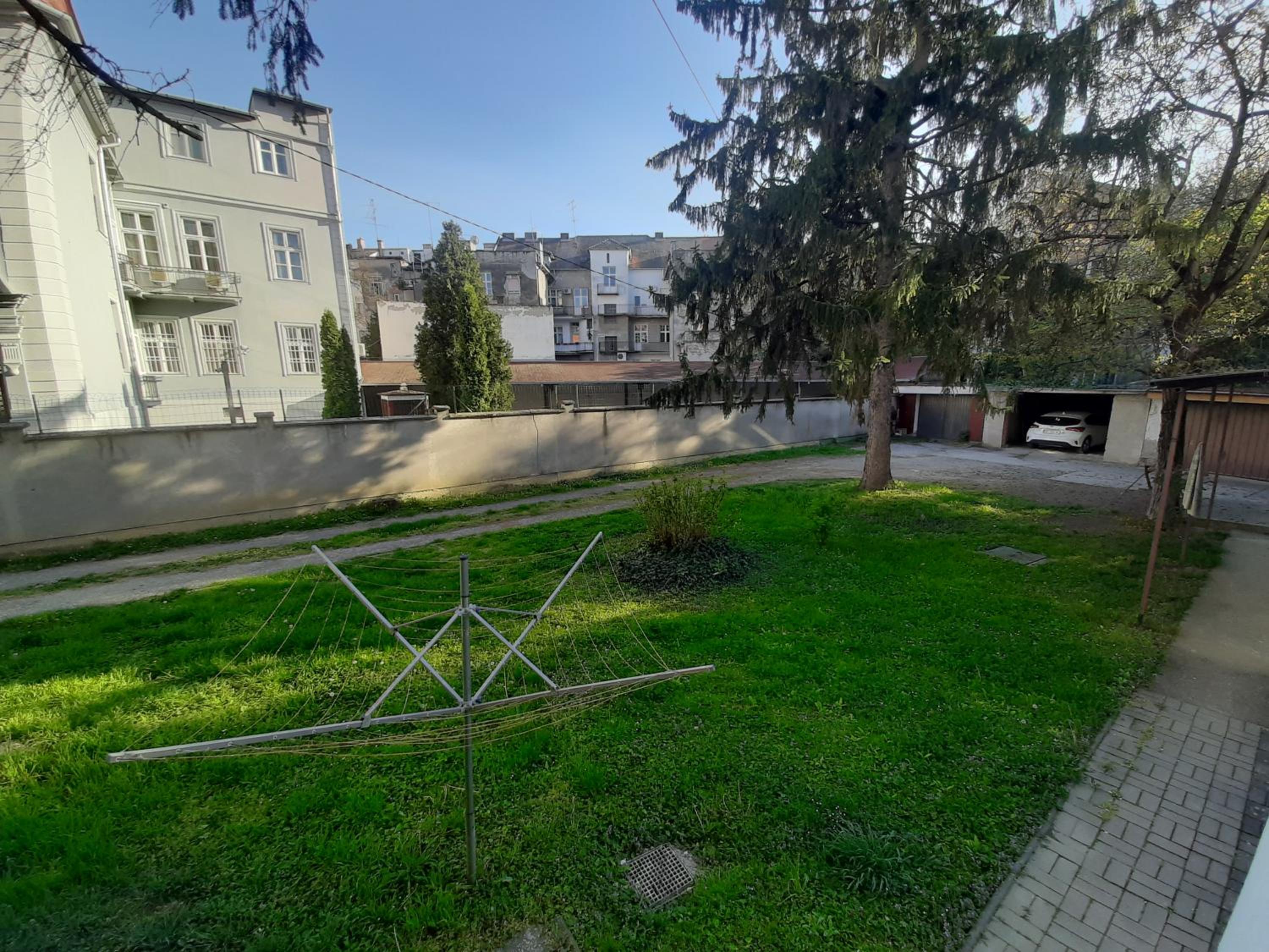 Apartman Kod Kestena view 5