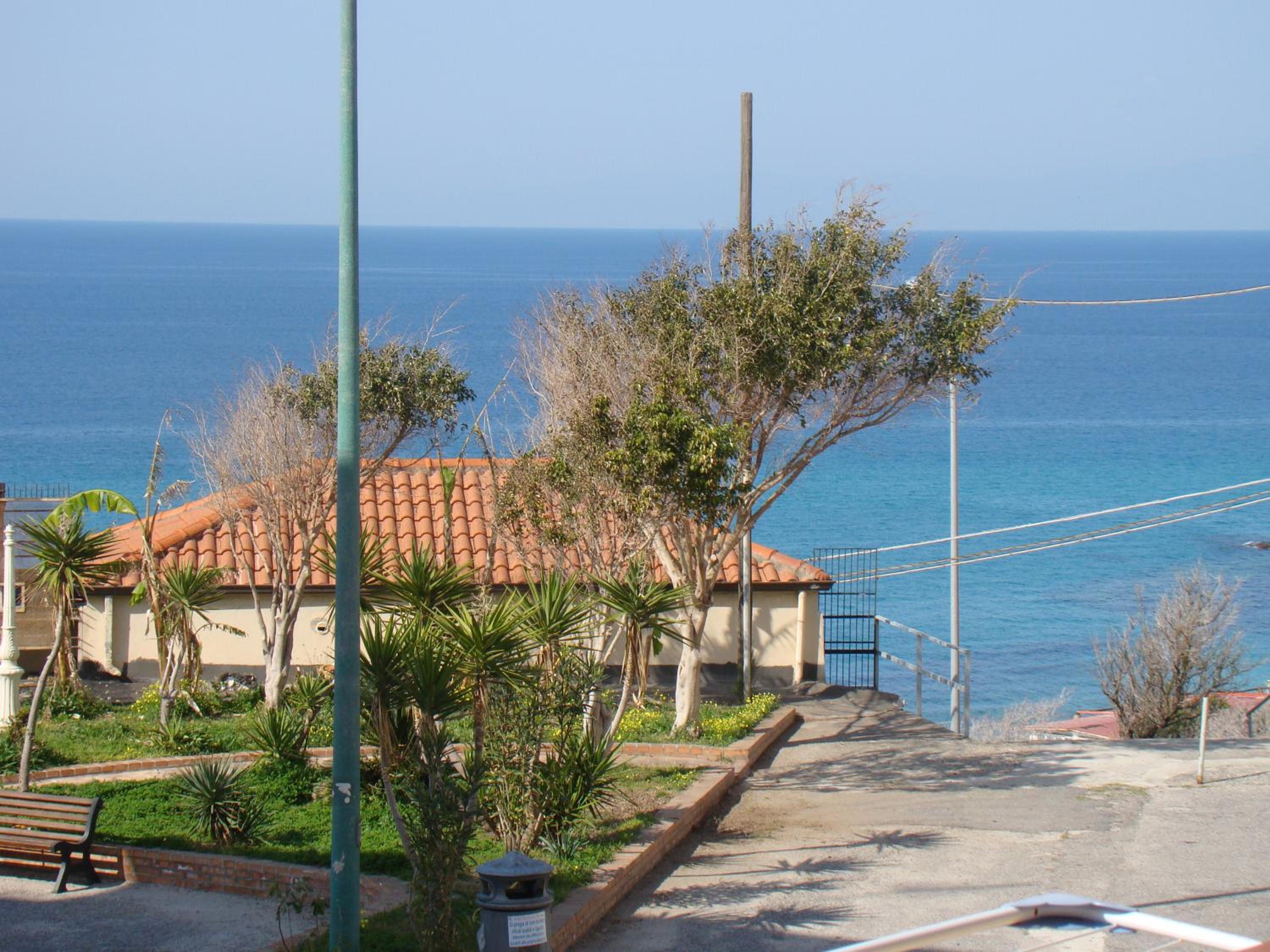 Arcobaleno Tropea centro photo 1