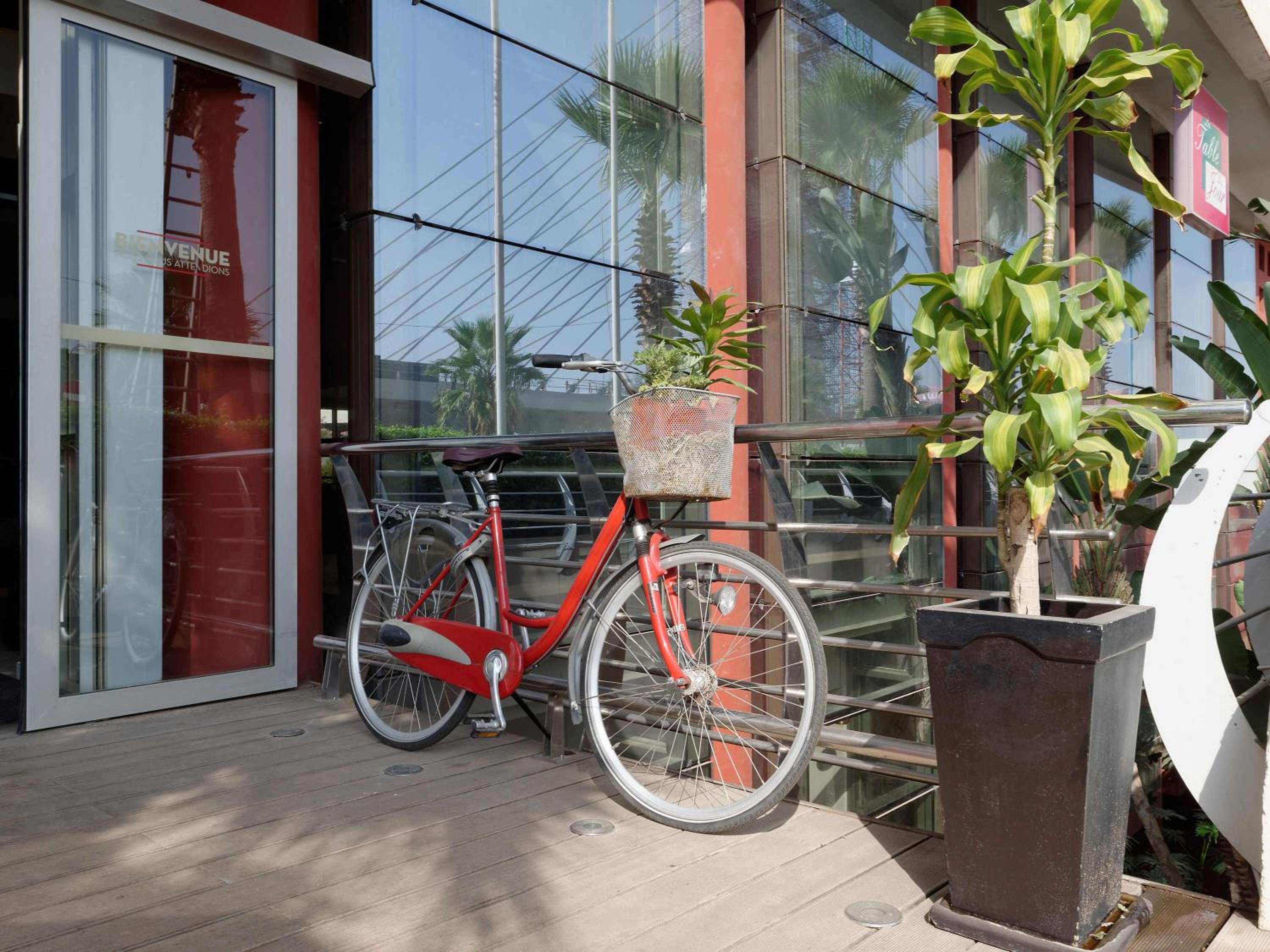 Ibis Casablanca Sidi Maarouf — Casablanca