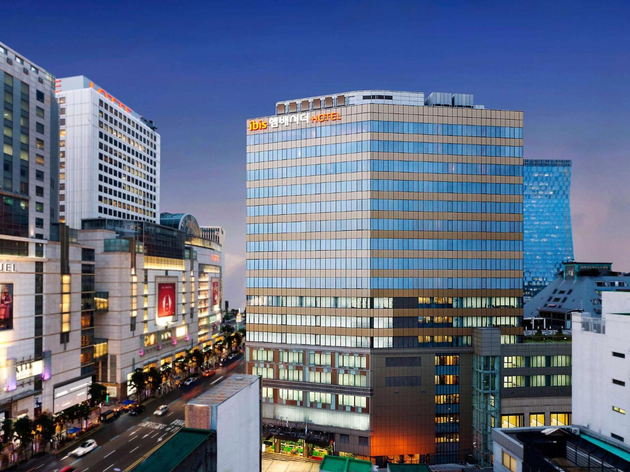 Hotel Ibis Ambassador Myeongdong - Image 1
