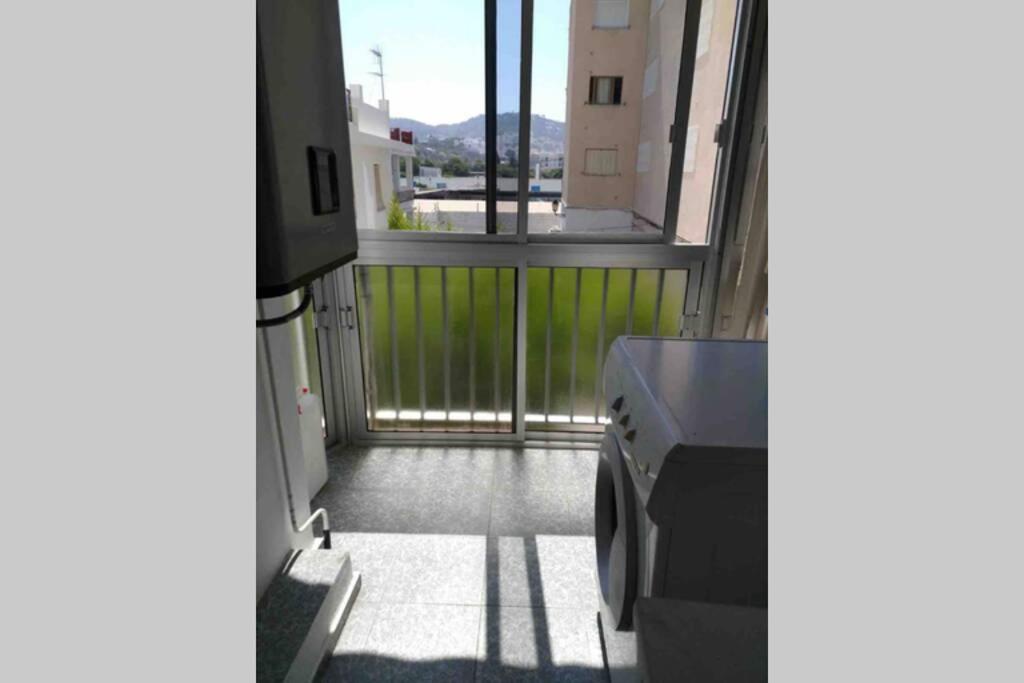 APARTAMENTO A 10 METROS DE LA PLAYA view 5