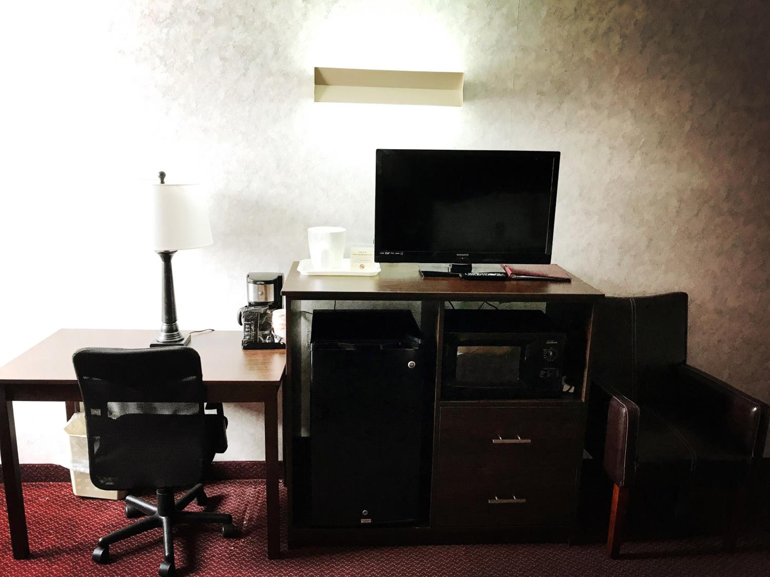 Watertown Vacations - Adirondack Efficiencies - Property Image 16