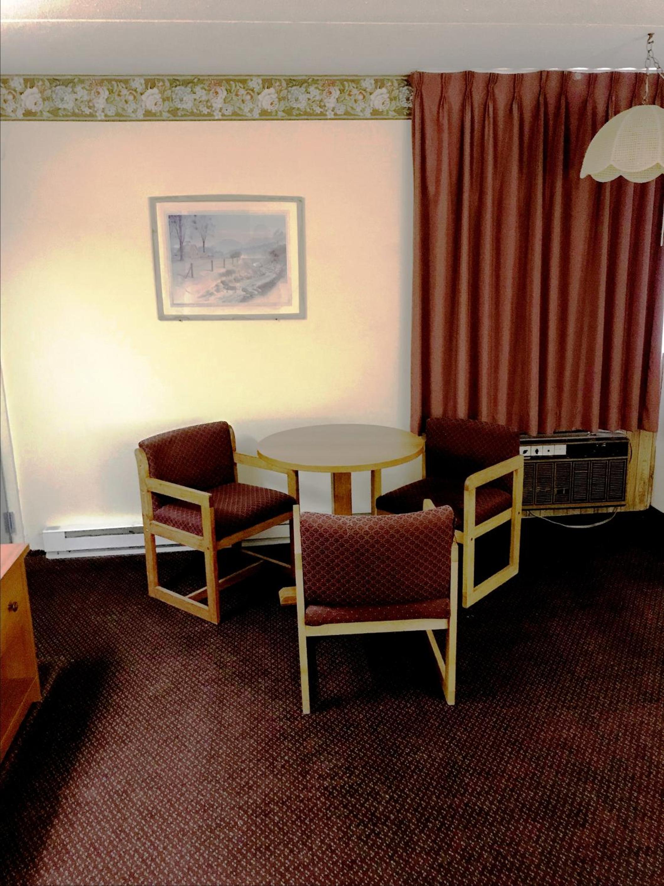 Watertown Vacations - Adirondack Efficiencies - Property Image 15