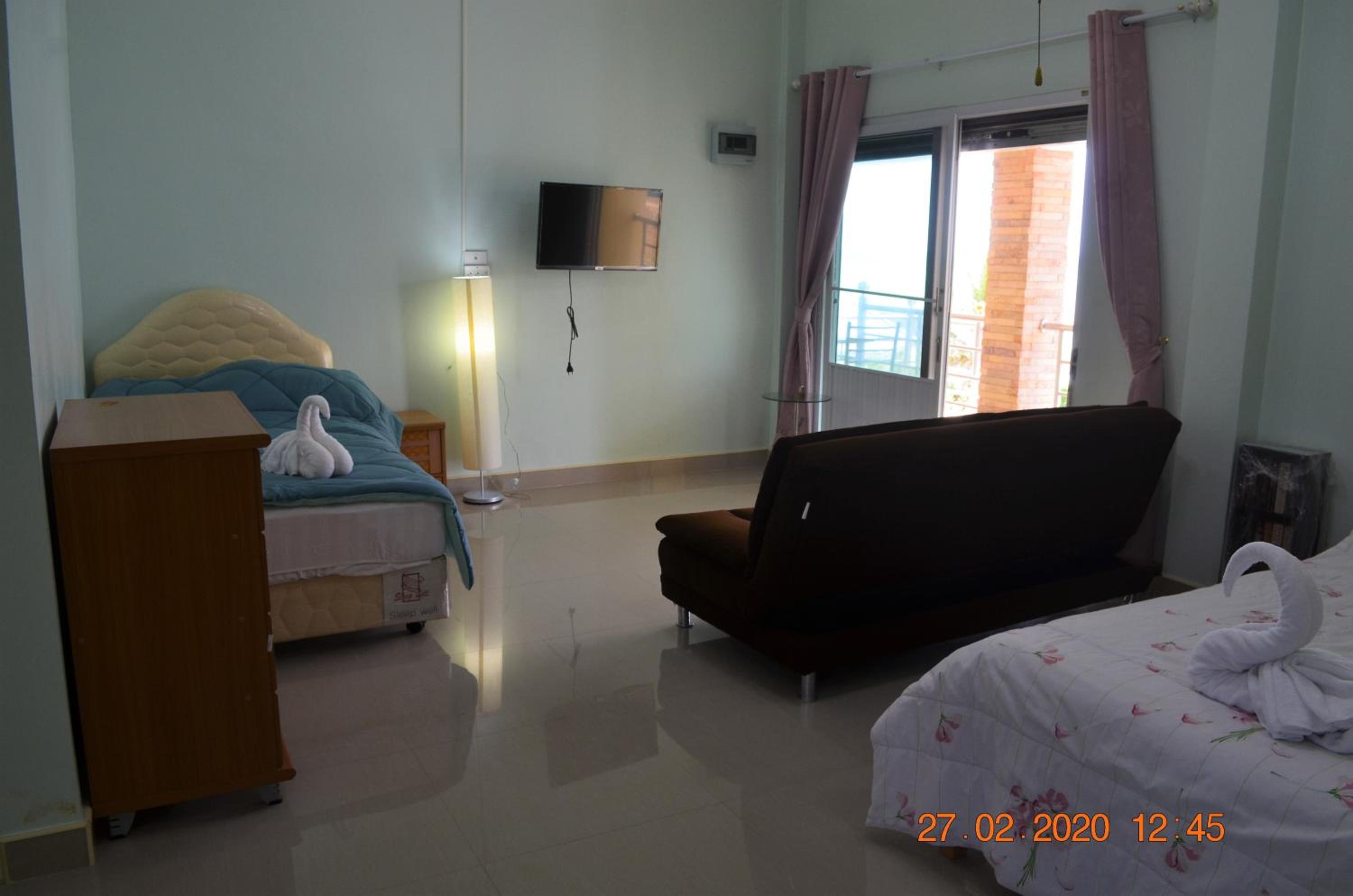 Photo 43
