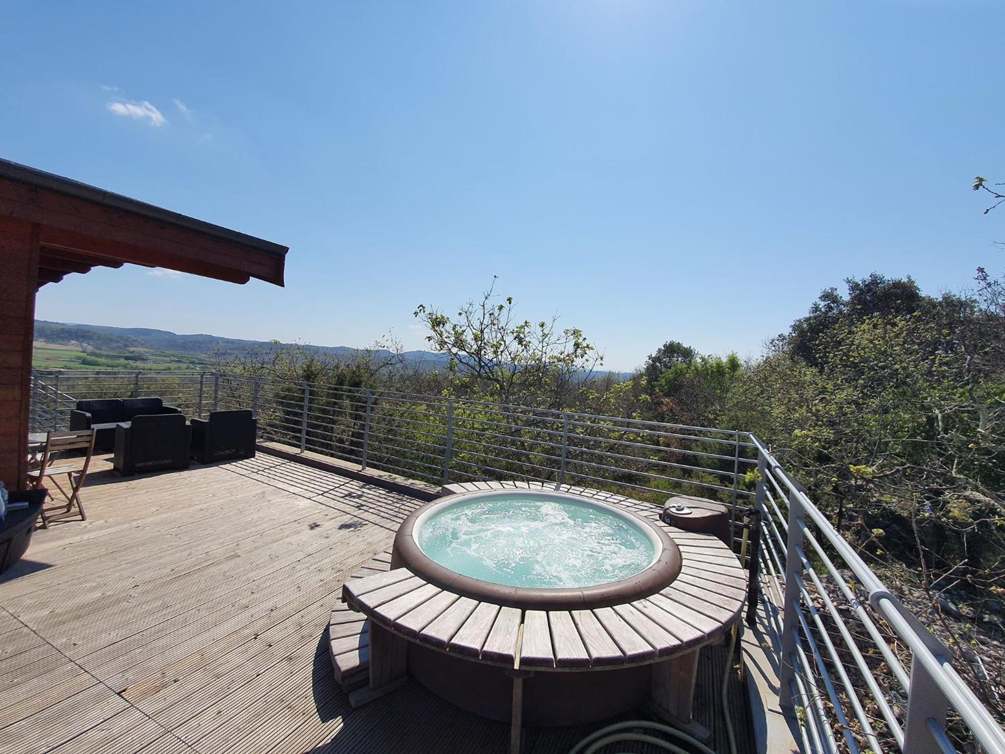 Suite Nid d'Amour et Spa privatif view 3
