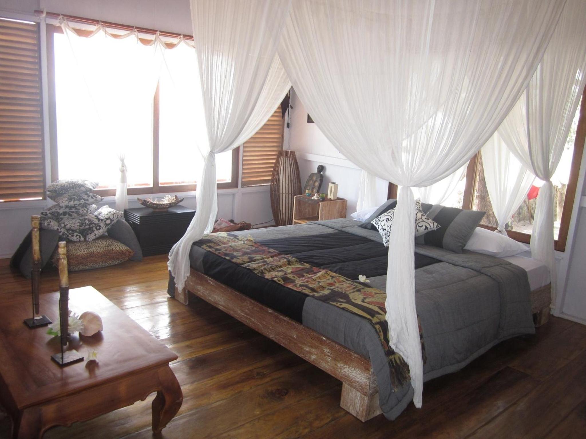Cemara Beachfront Suite view 2