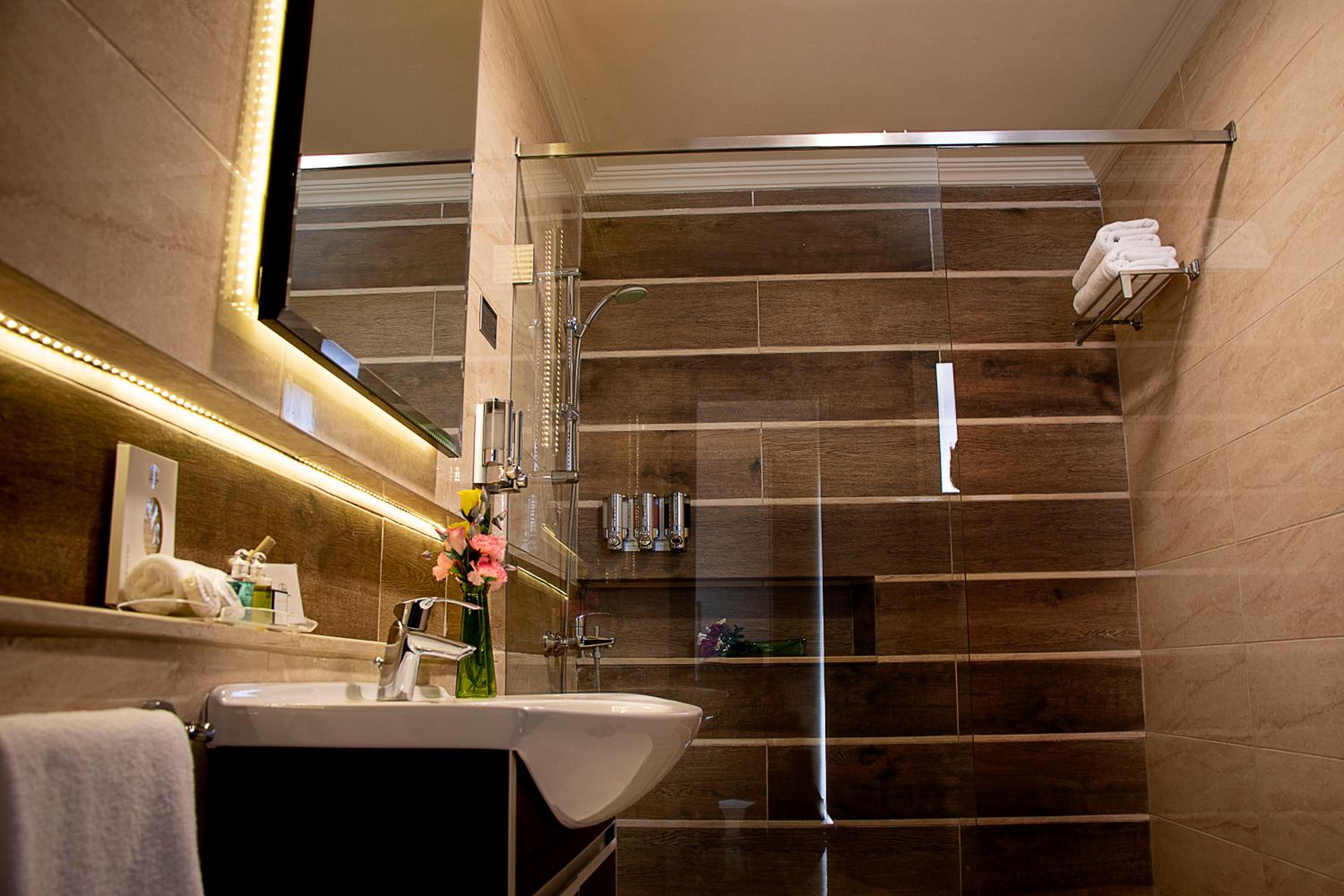 Home Suites Boutique Hotel Freetown