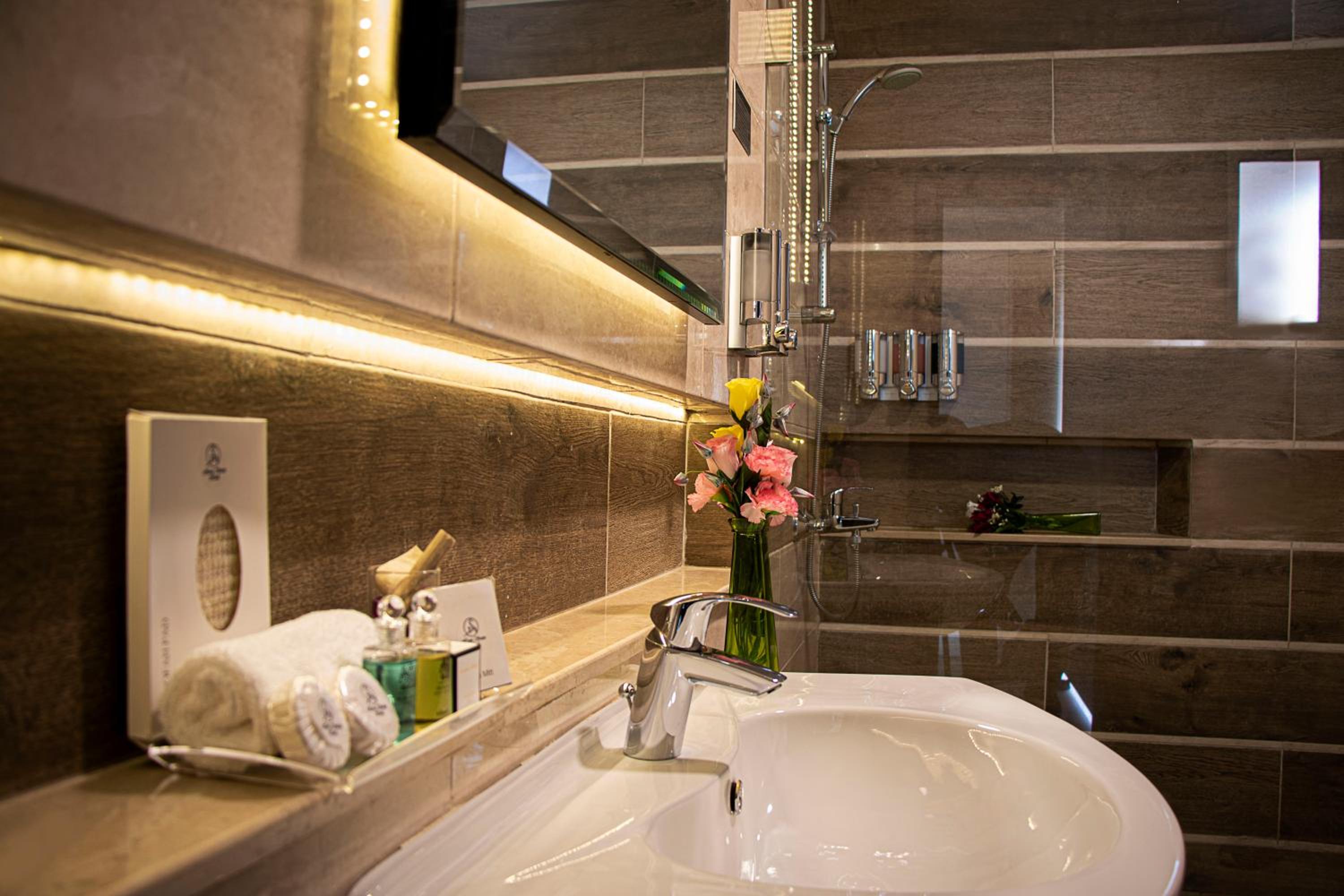 Home Suites Boutique Hotel Freetown