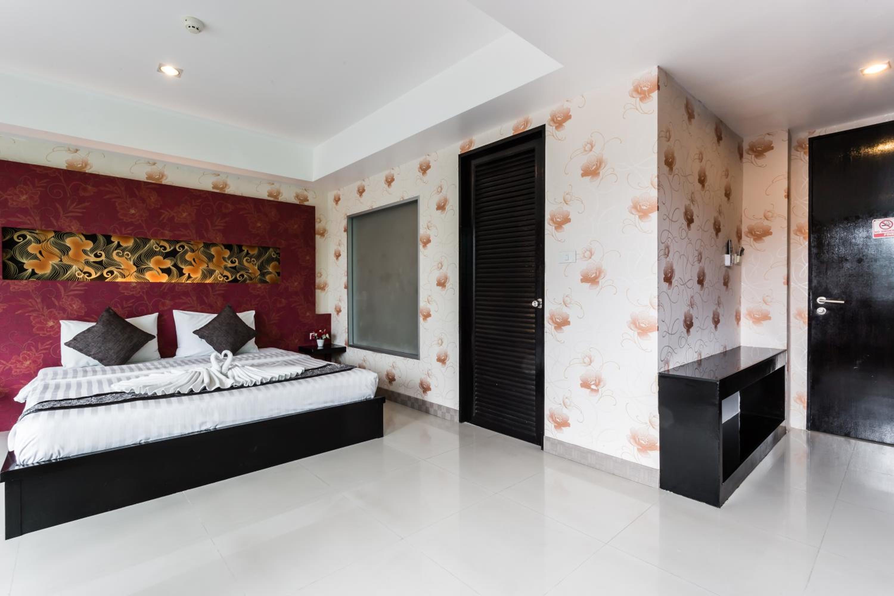 7Q Patong Beach Hotel