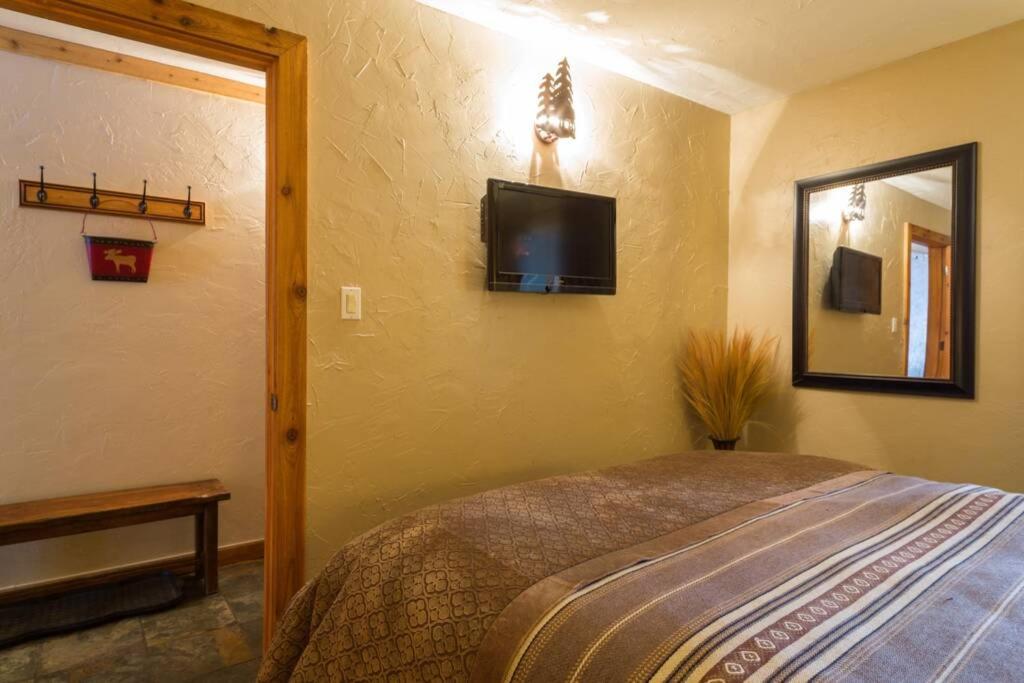 #212 1br Condo Across from PC Resort view 3