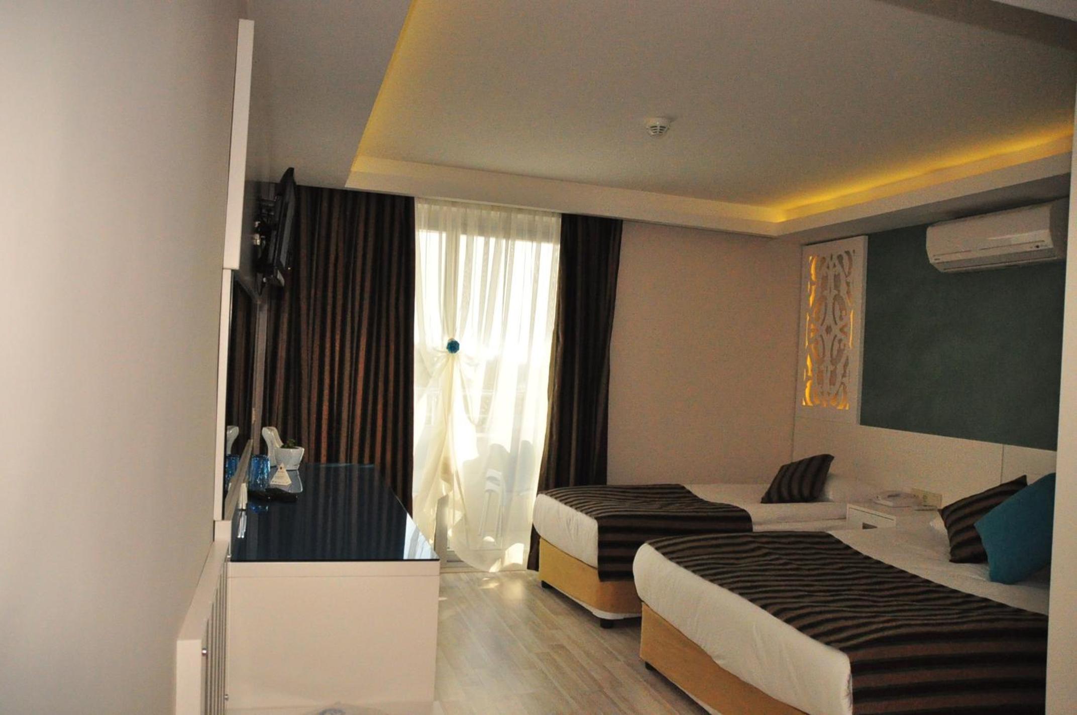 Aura Boutique Hotel - Image 70