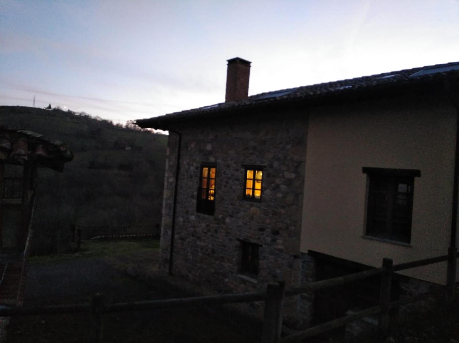 Photo 196