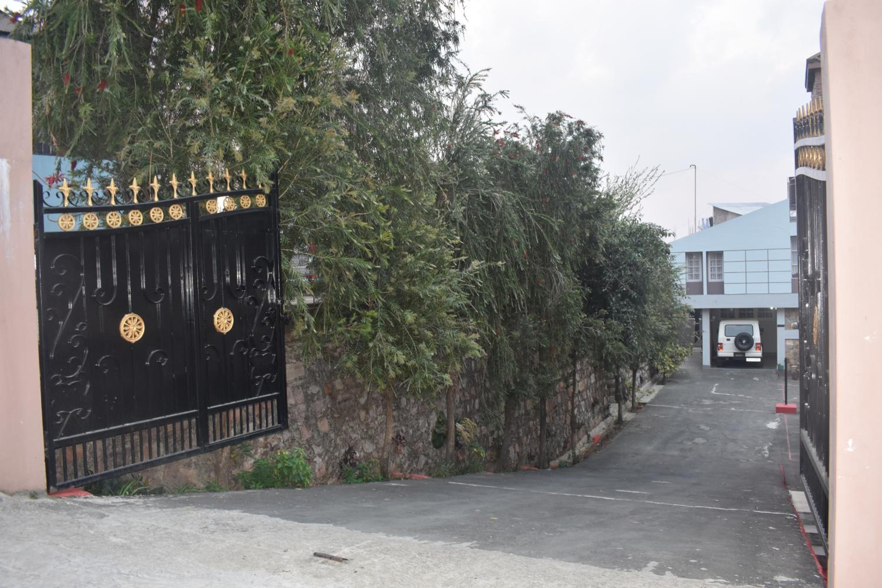 Fairlawns Guesthouse view 2