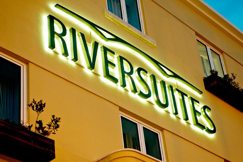 Riversuites