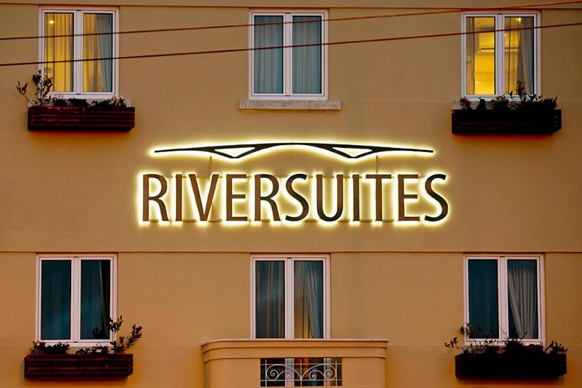 Riversuites